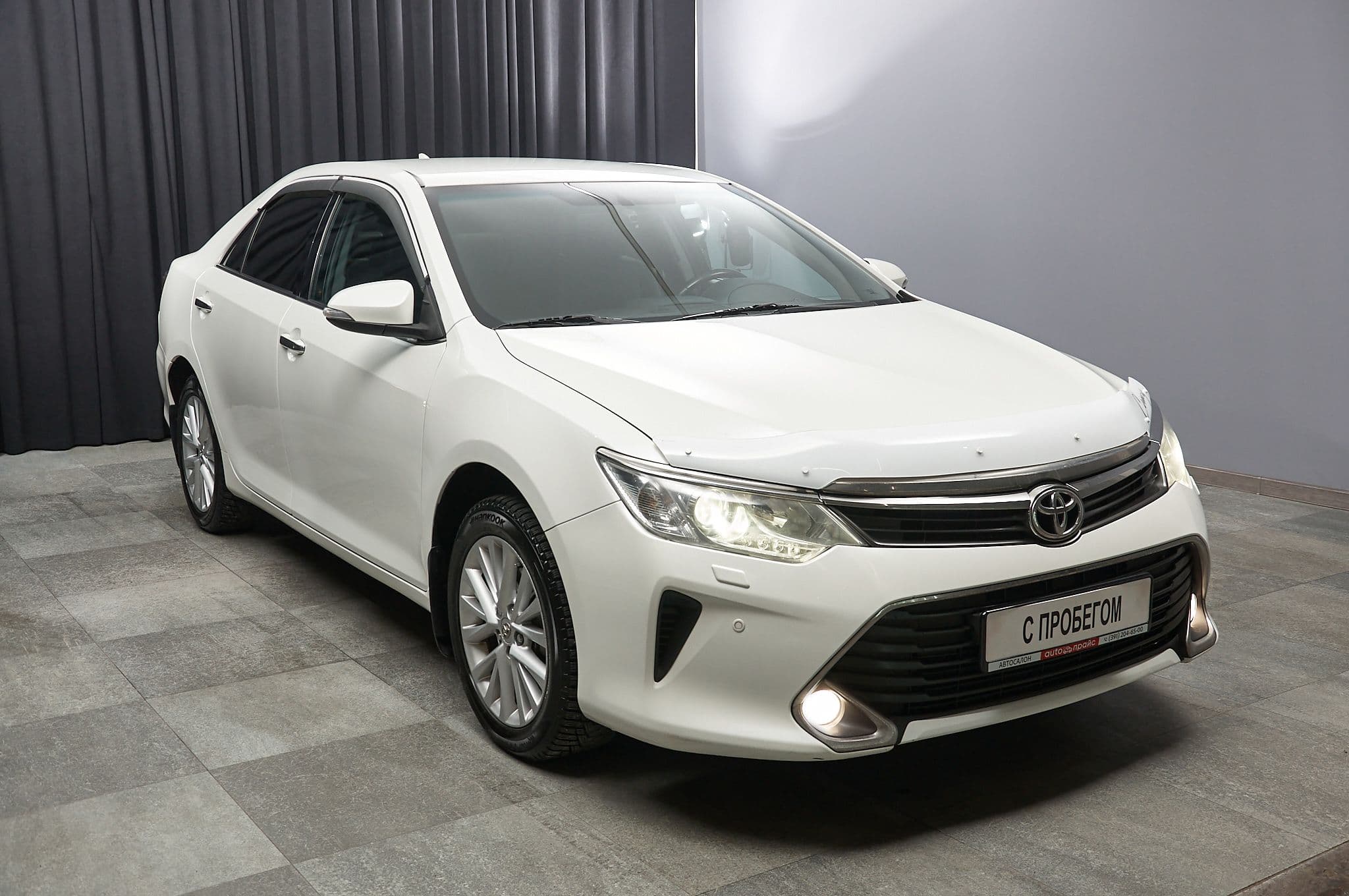 Toyota Camry - 2