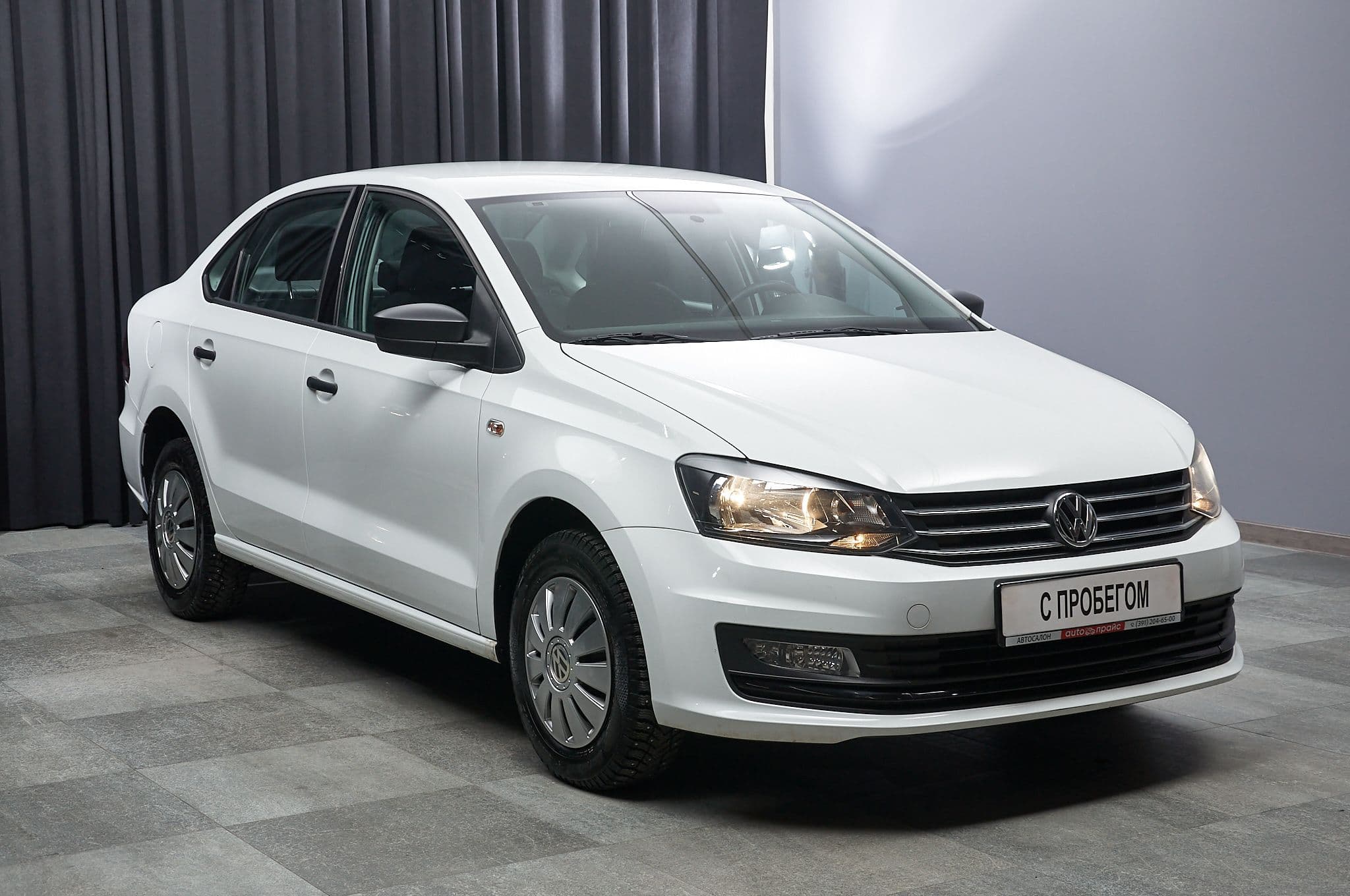 Volkswagen Polo - 2