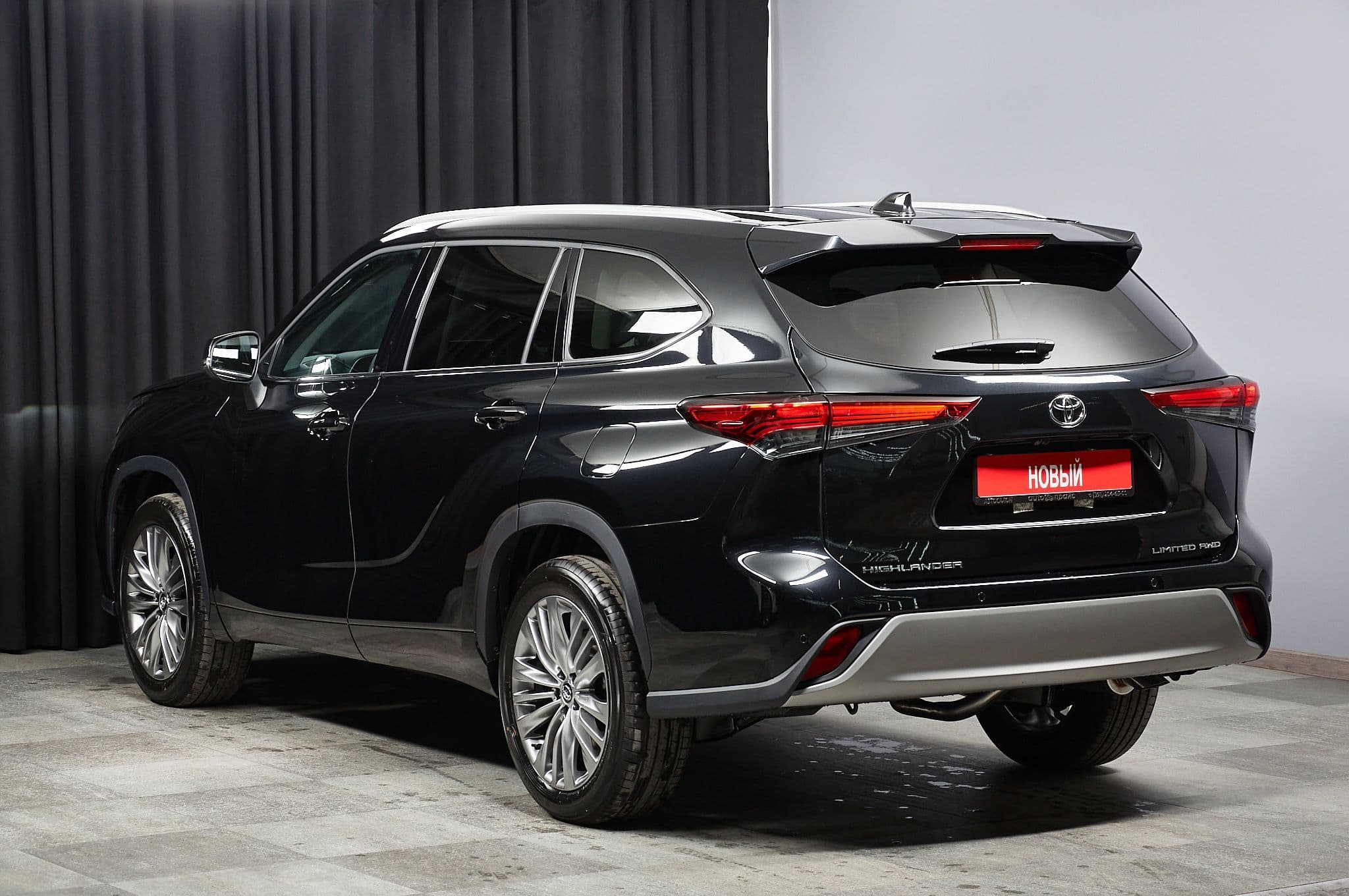 Toyota Highlander - 4