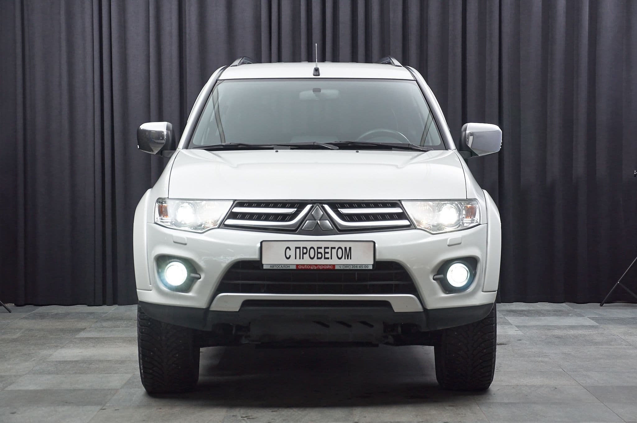 Mitsubishi Pajero Sport - 1