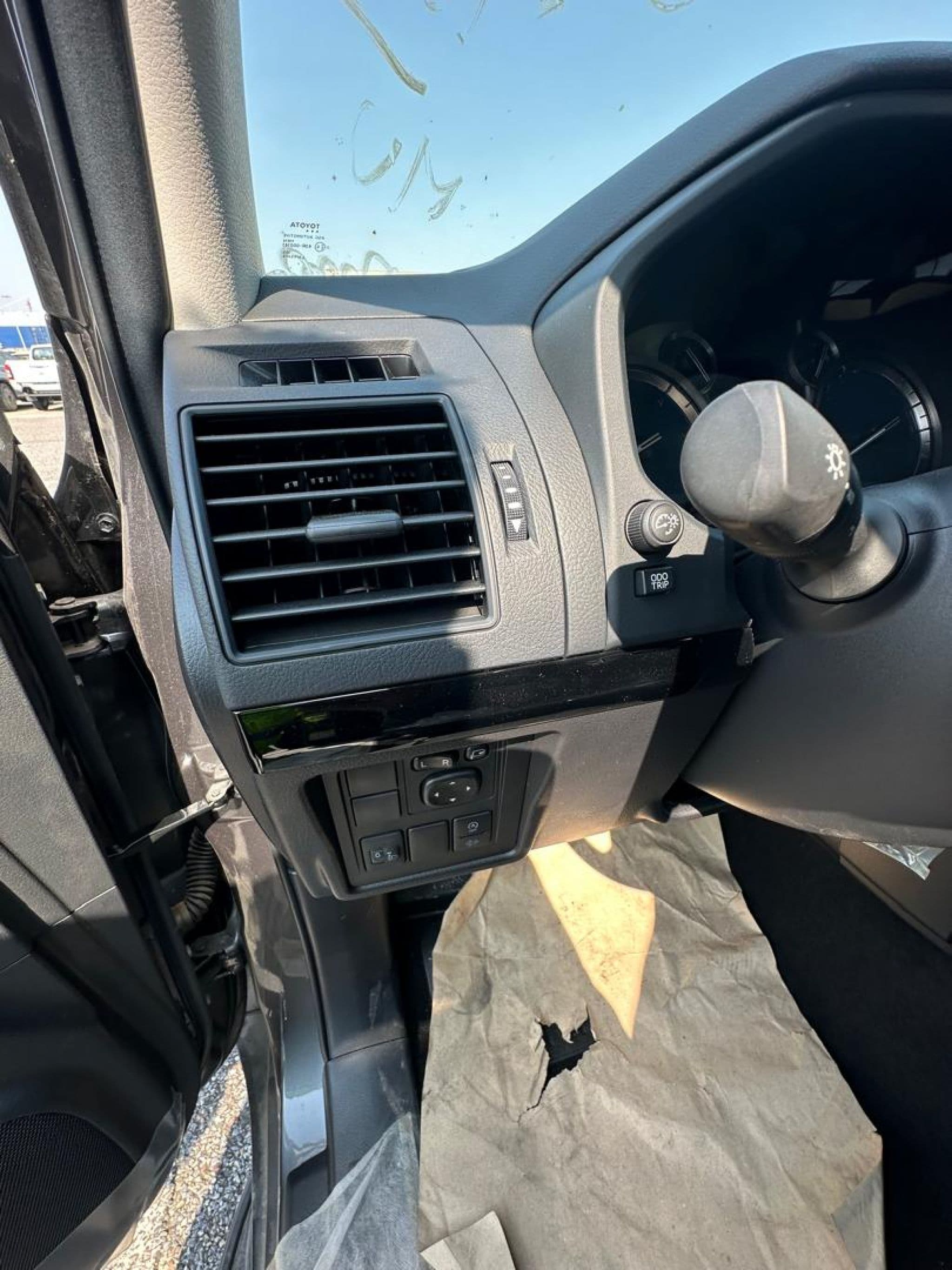 Toyota Land Cruiser Prado - 3