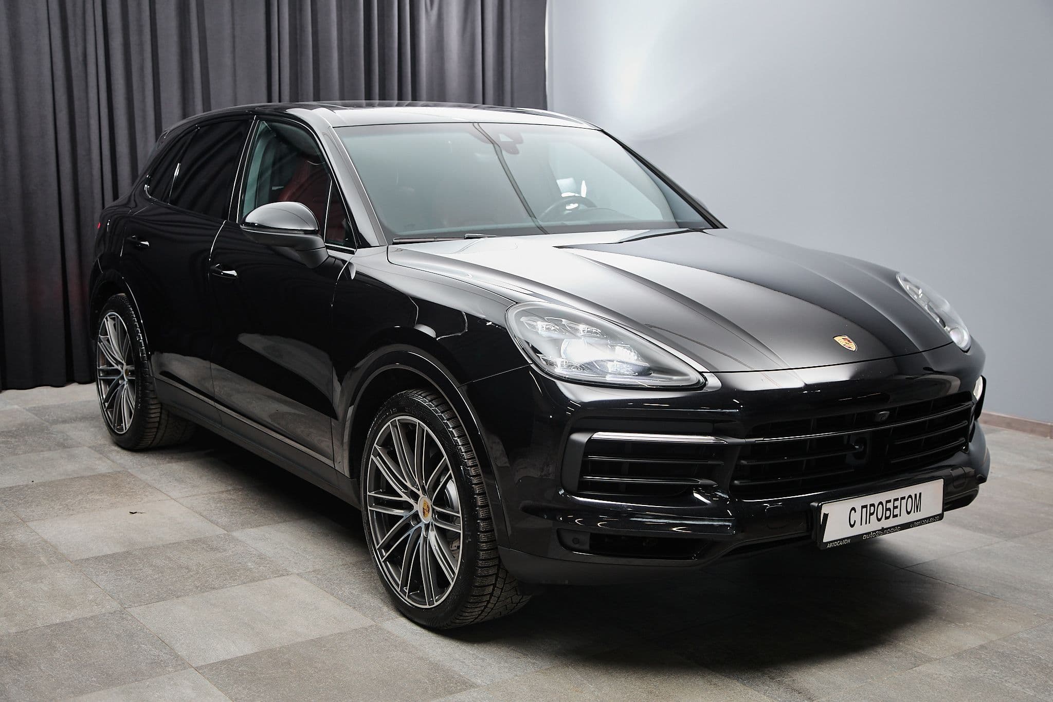 Porsche Cayenne - 4