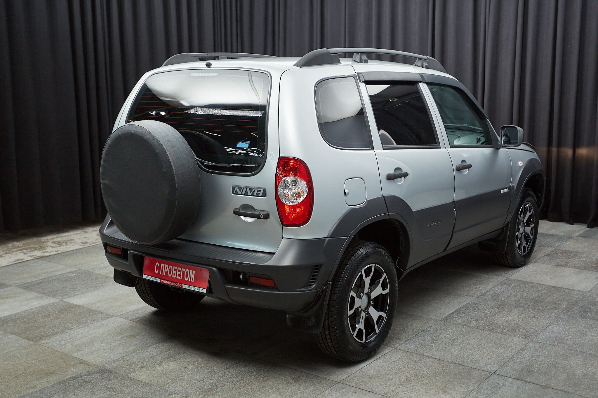 Chevrolet Niva - 4