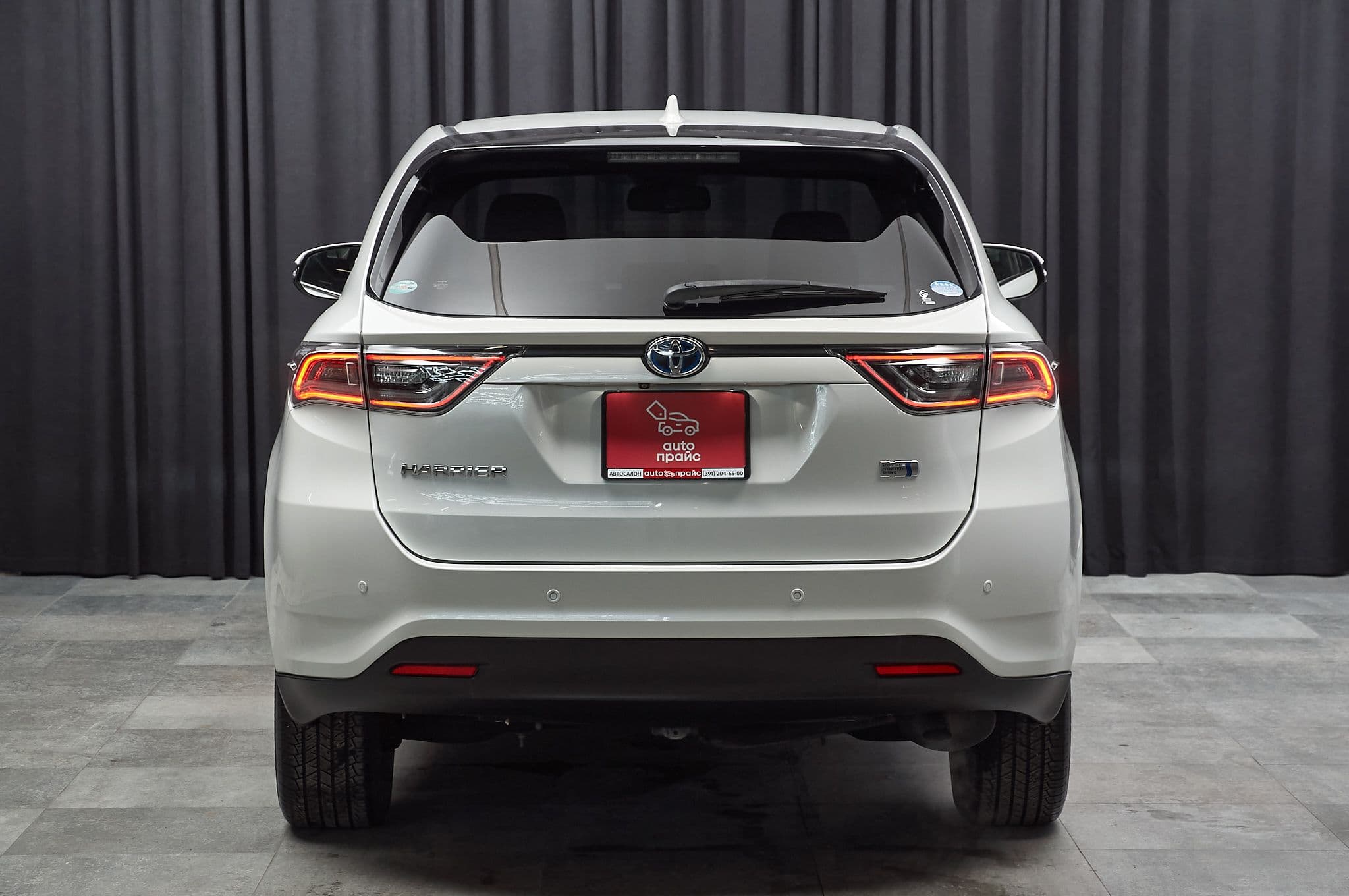 Toyota Harrier - 5