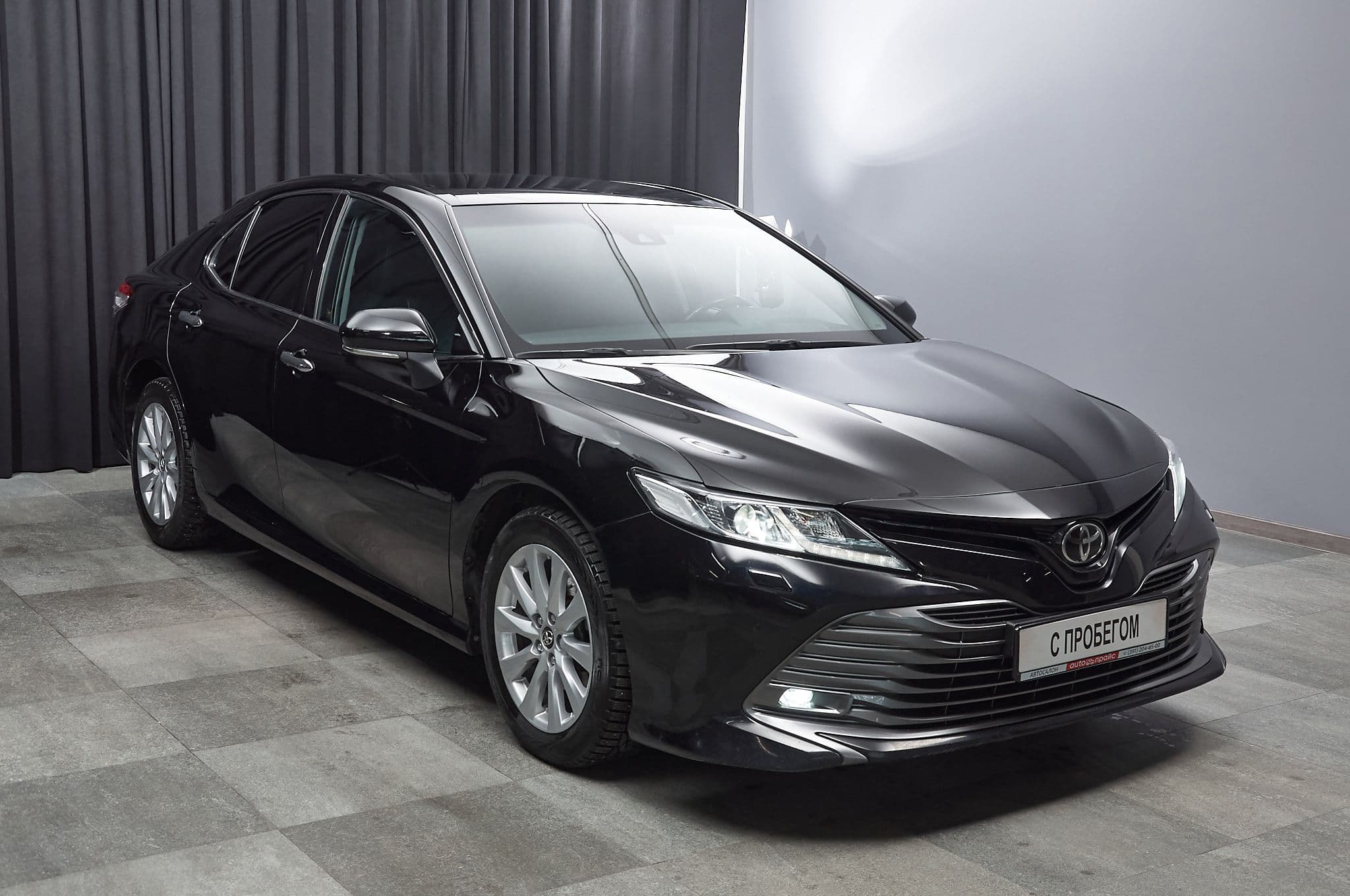 Toyota Camry - 3