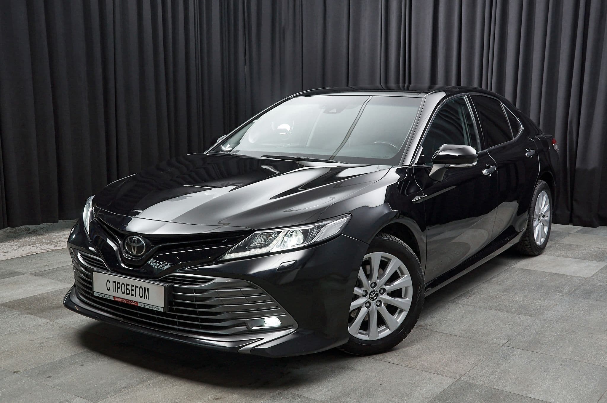 Toyota Camry - 1