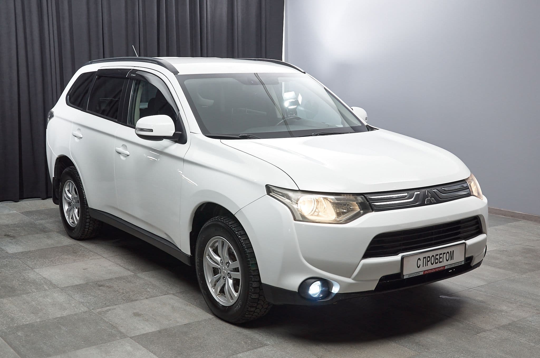 Mitsubishi Outlander - 3