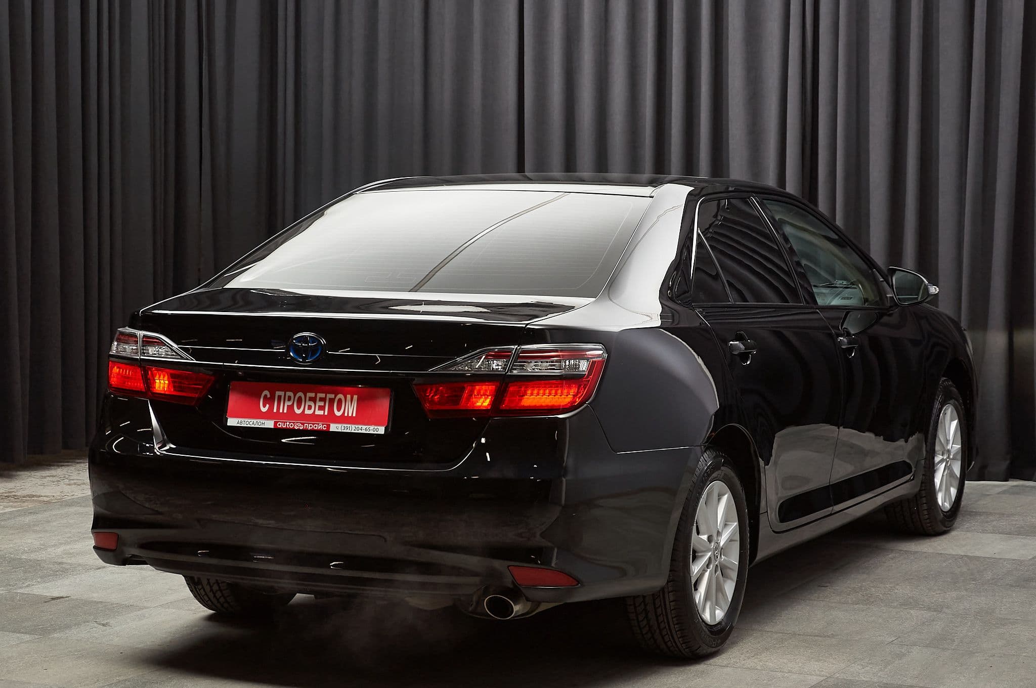 Toyota Camry - 3