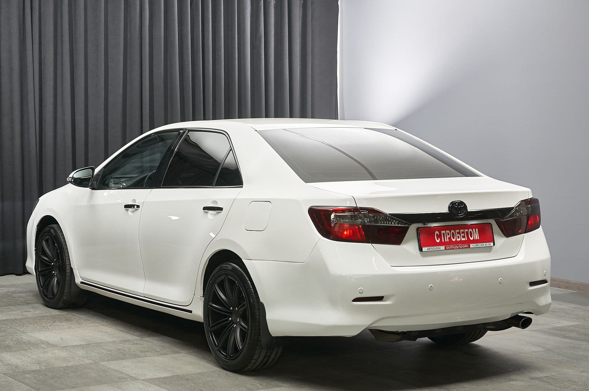 Toyota Camry - 5