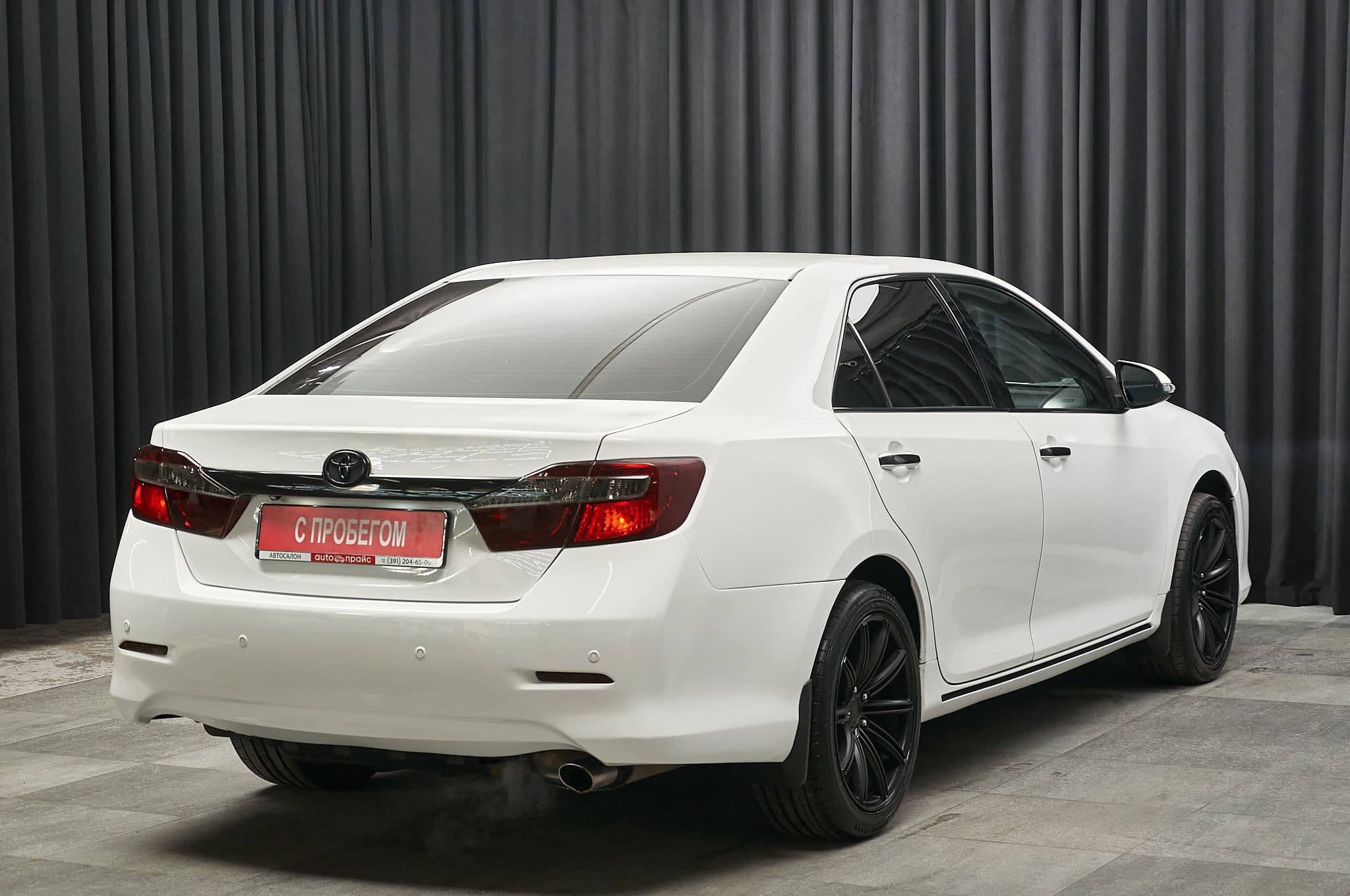 Toyota Camry - 3