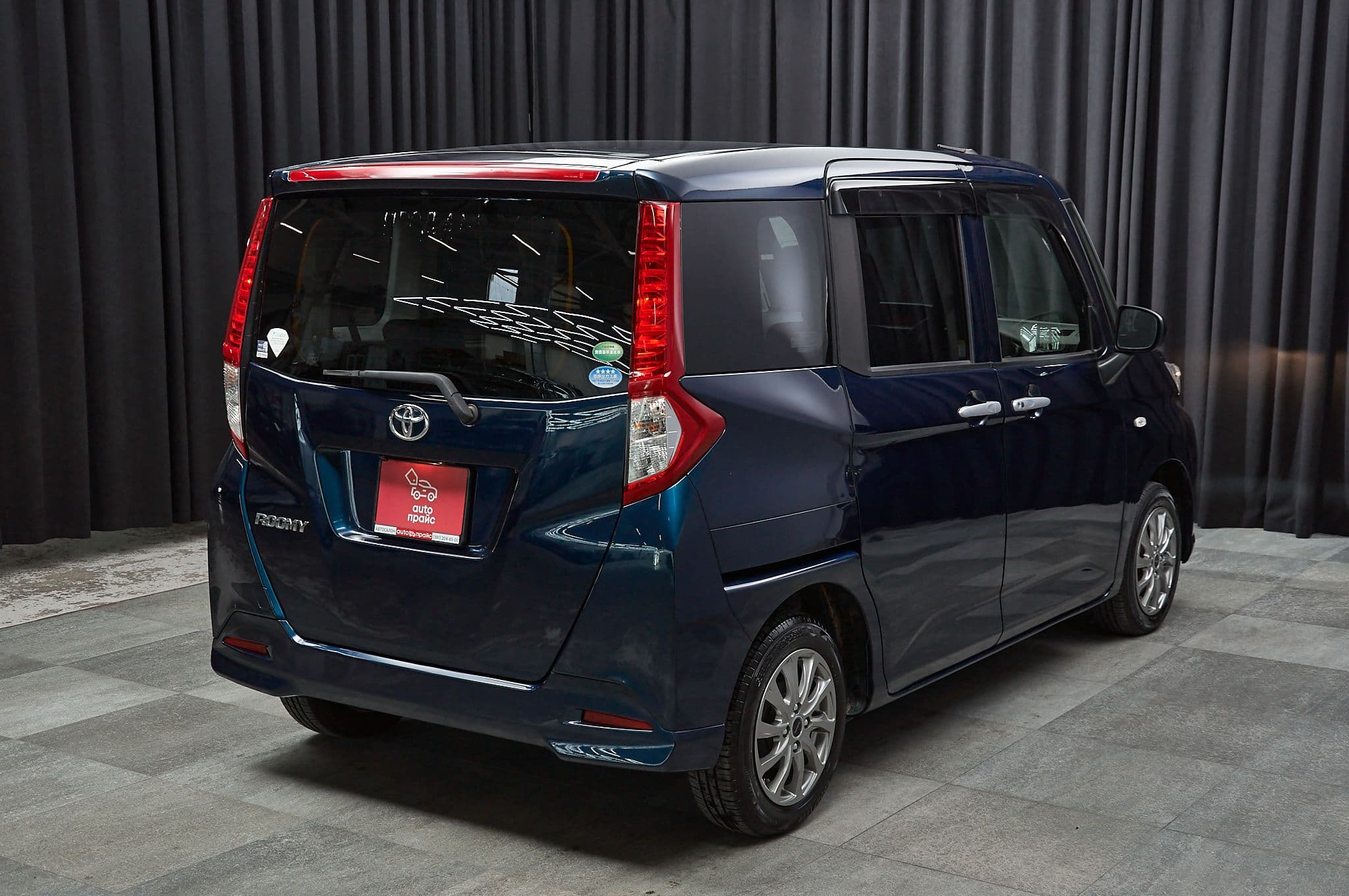 Toyota Roomy - 4
