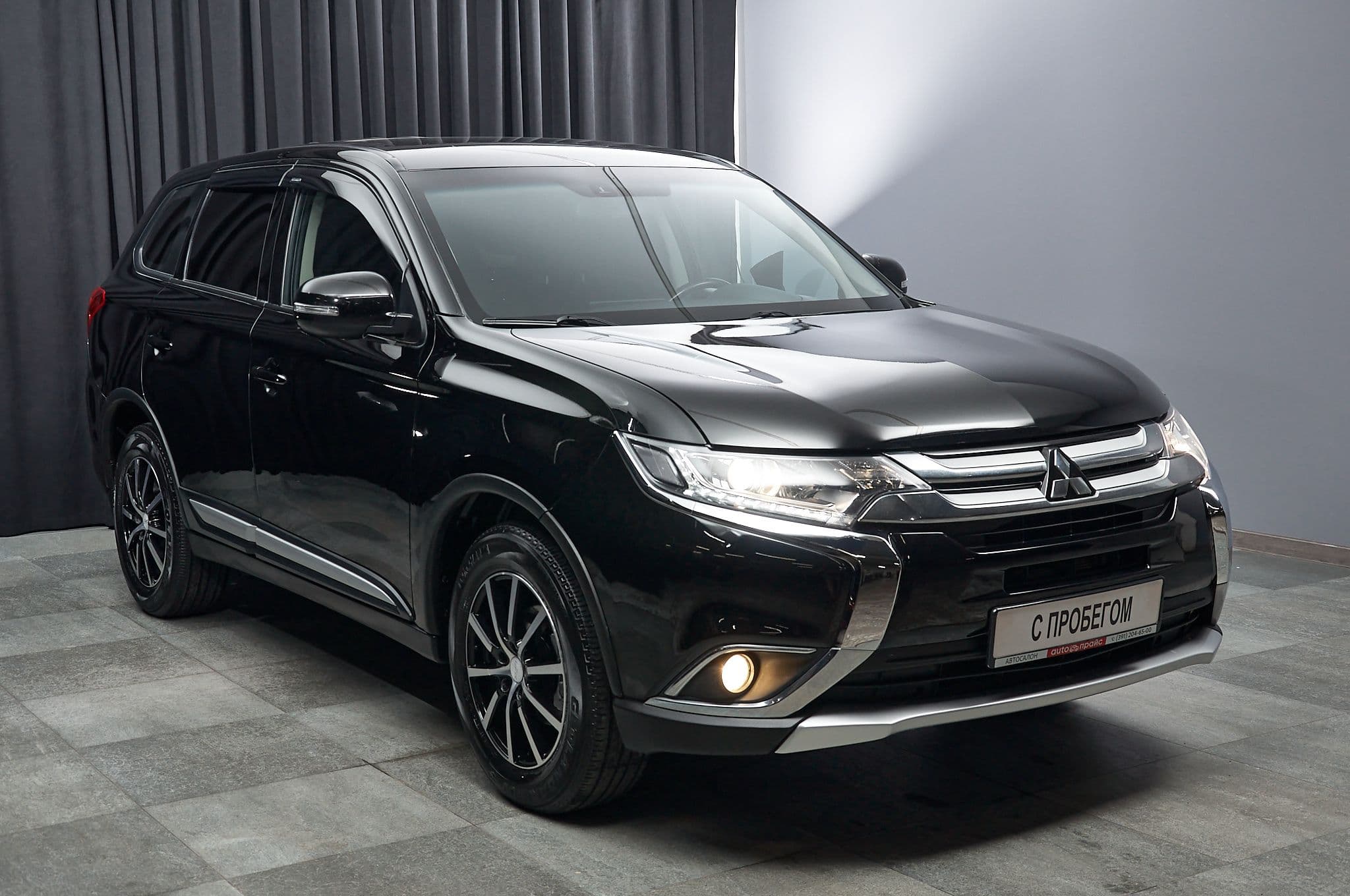 Mitsubishi Outlander - 3