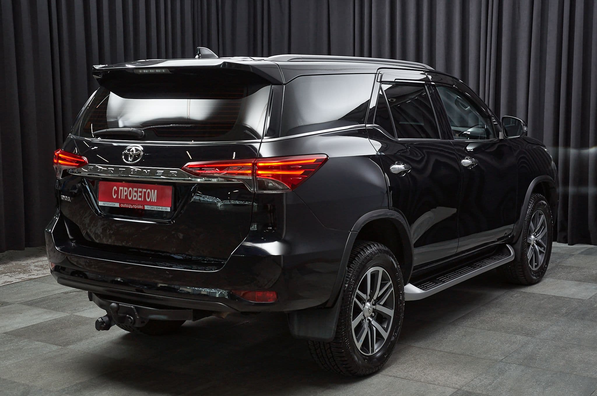 Toyota Fortuner - 4