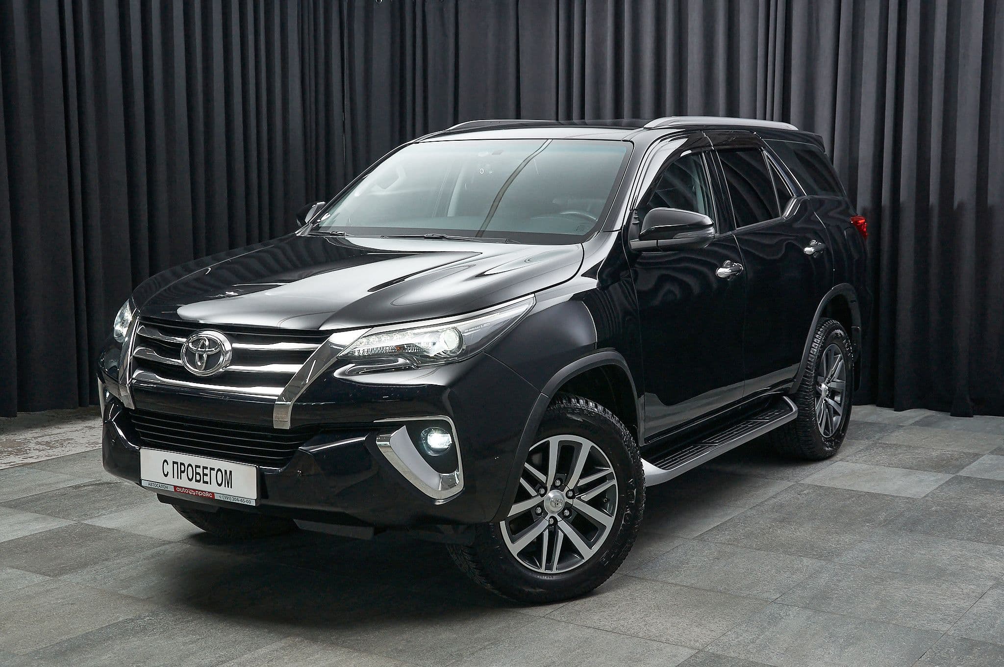 Toyota Fortuner - 1