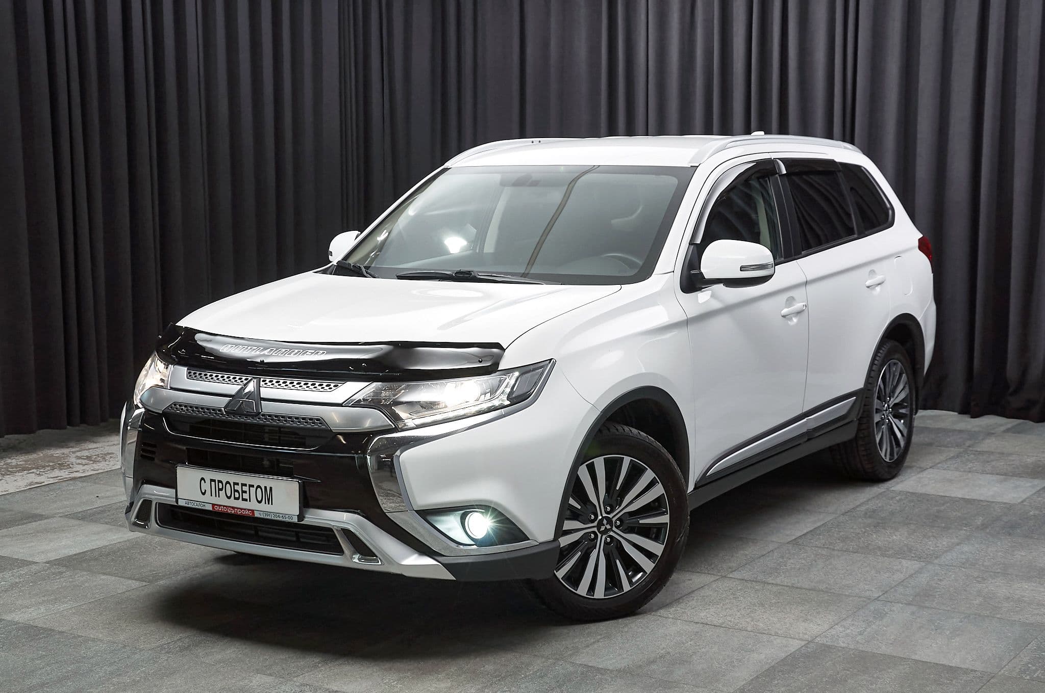 Mitsubishi Outlander - 1