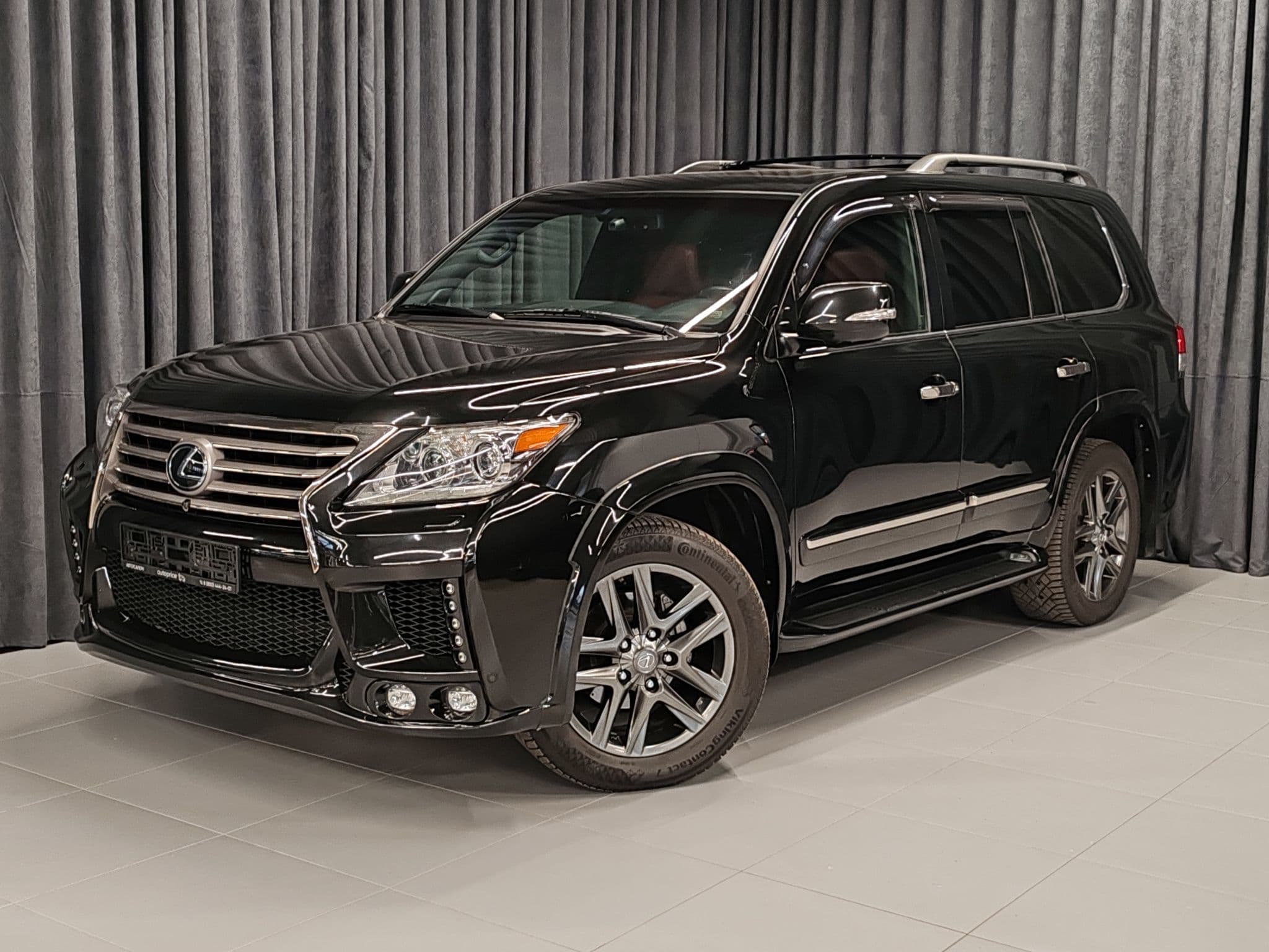 Lexus LX - 2