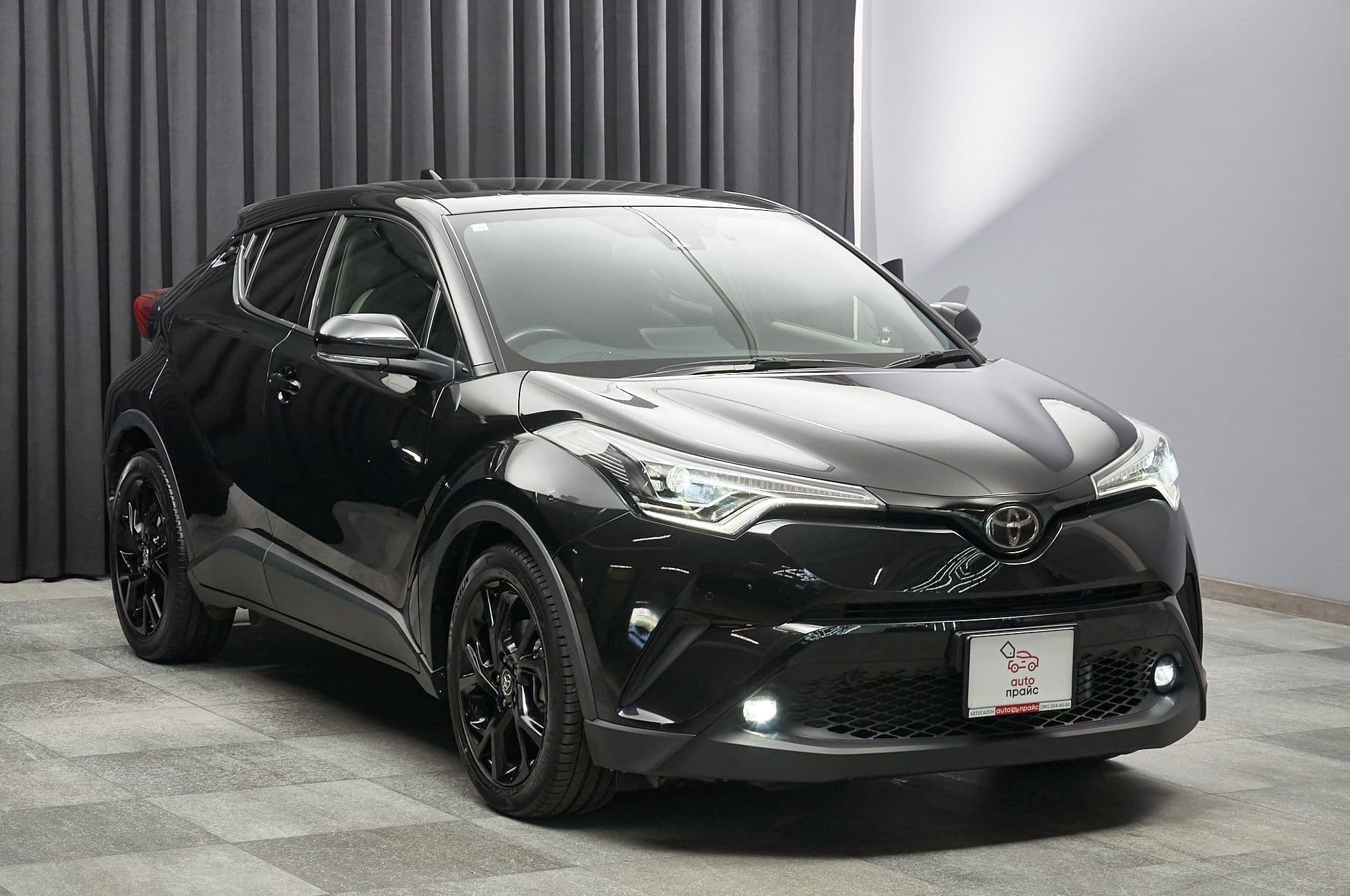 Toyota C-HR - 2