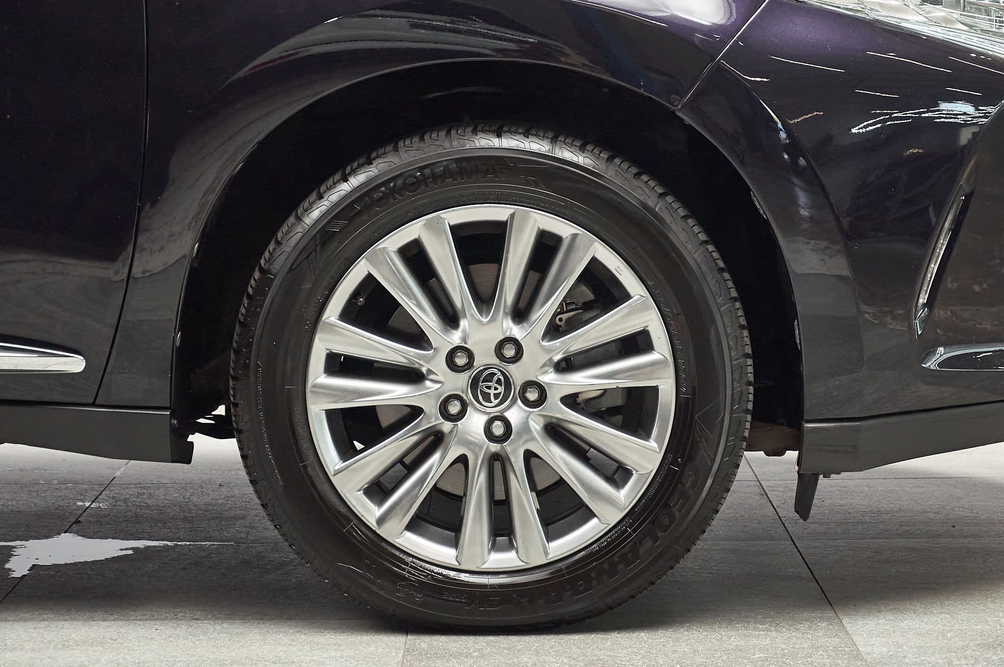 Toyota Harrier - 3