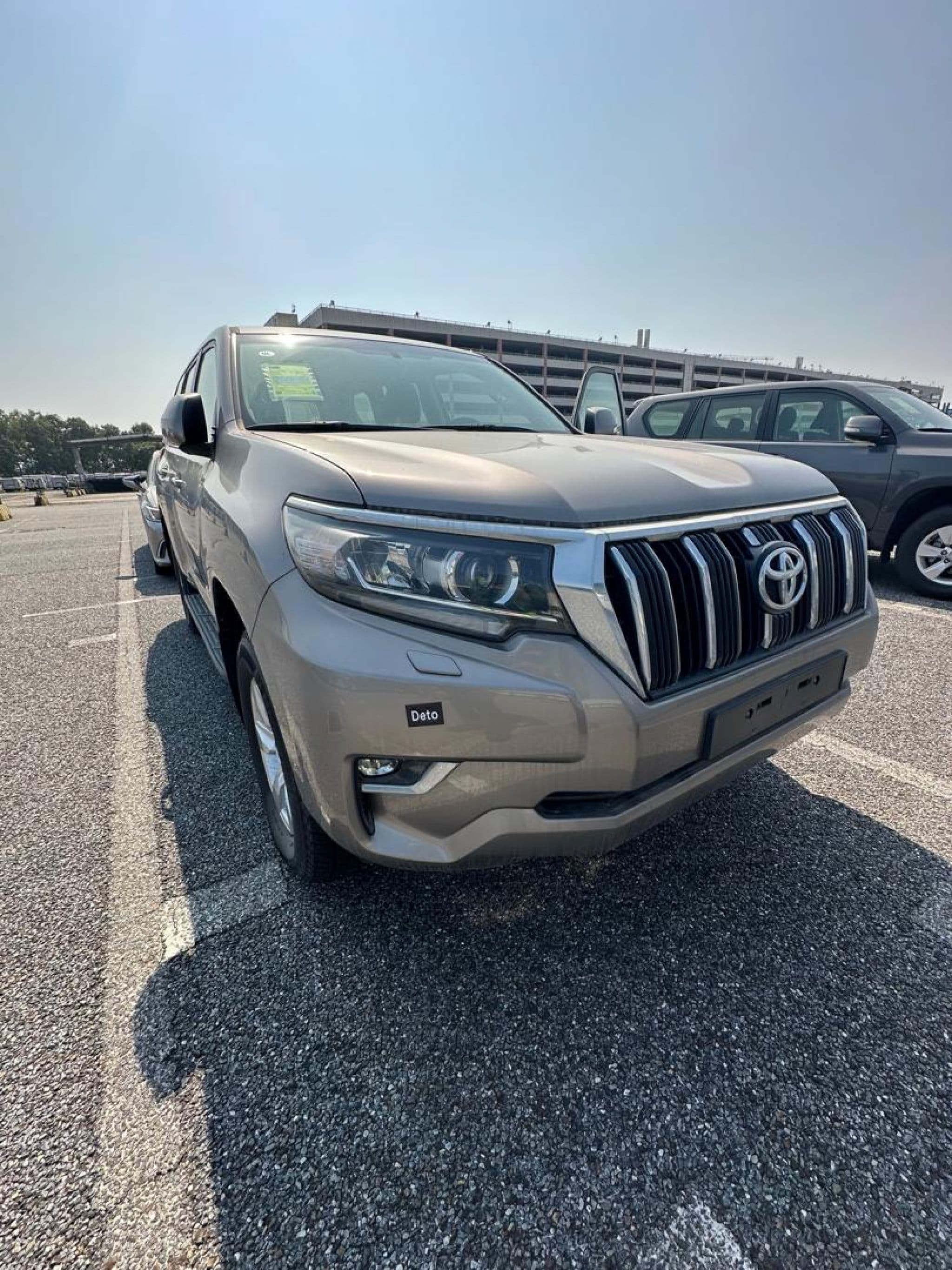 Toyota Land Cruiser Prado - 2