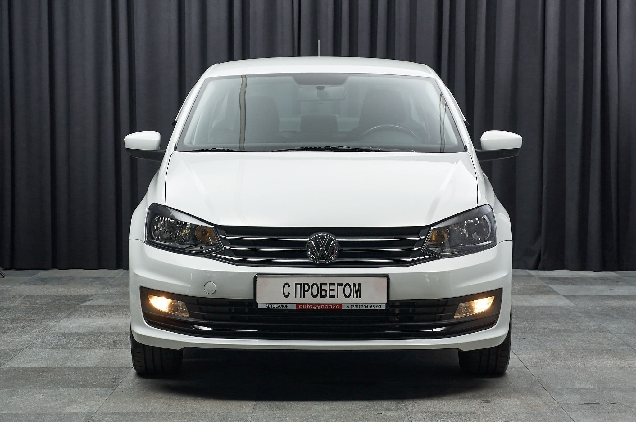 Volkswagen Polo - 2
