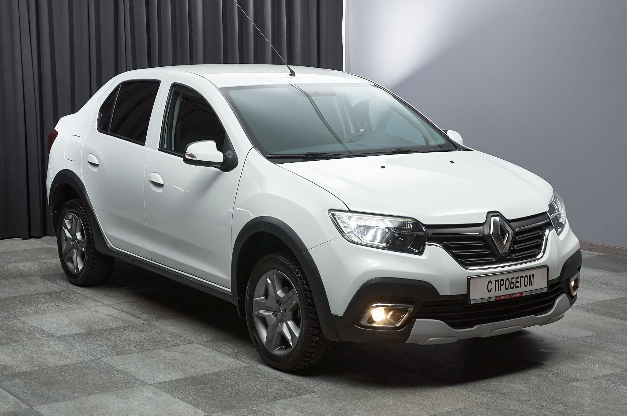 Renault Logan - 3