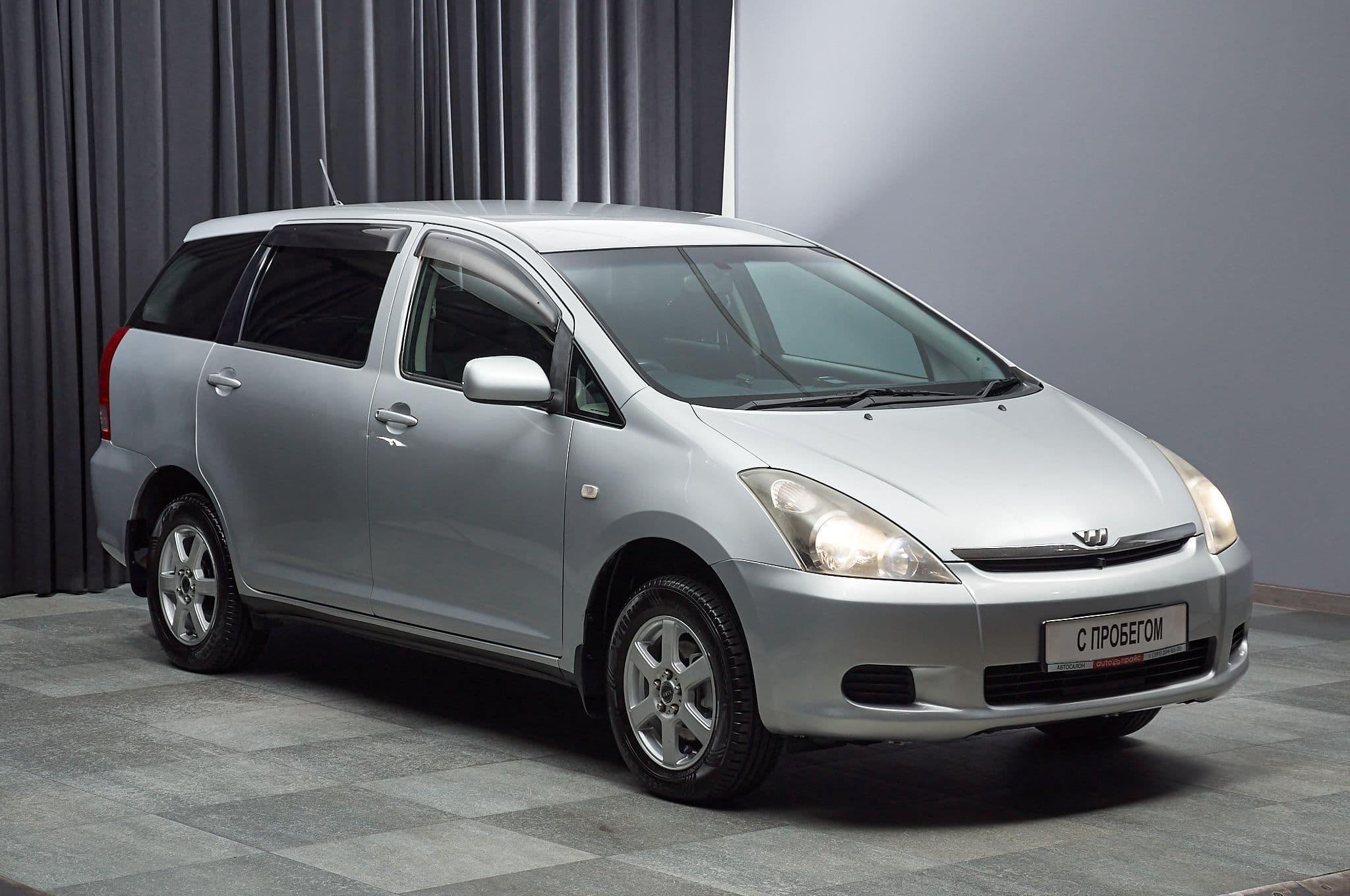 Toyota Wish - 1