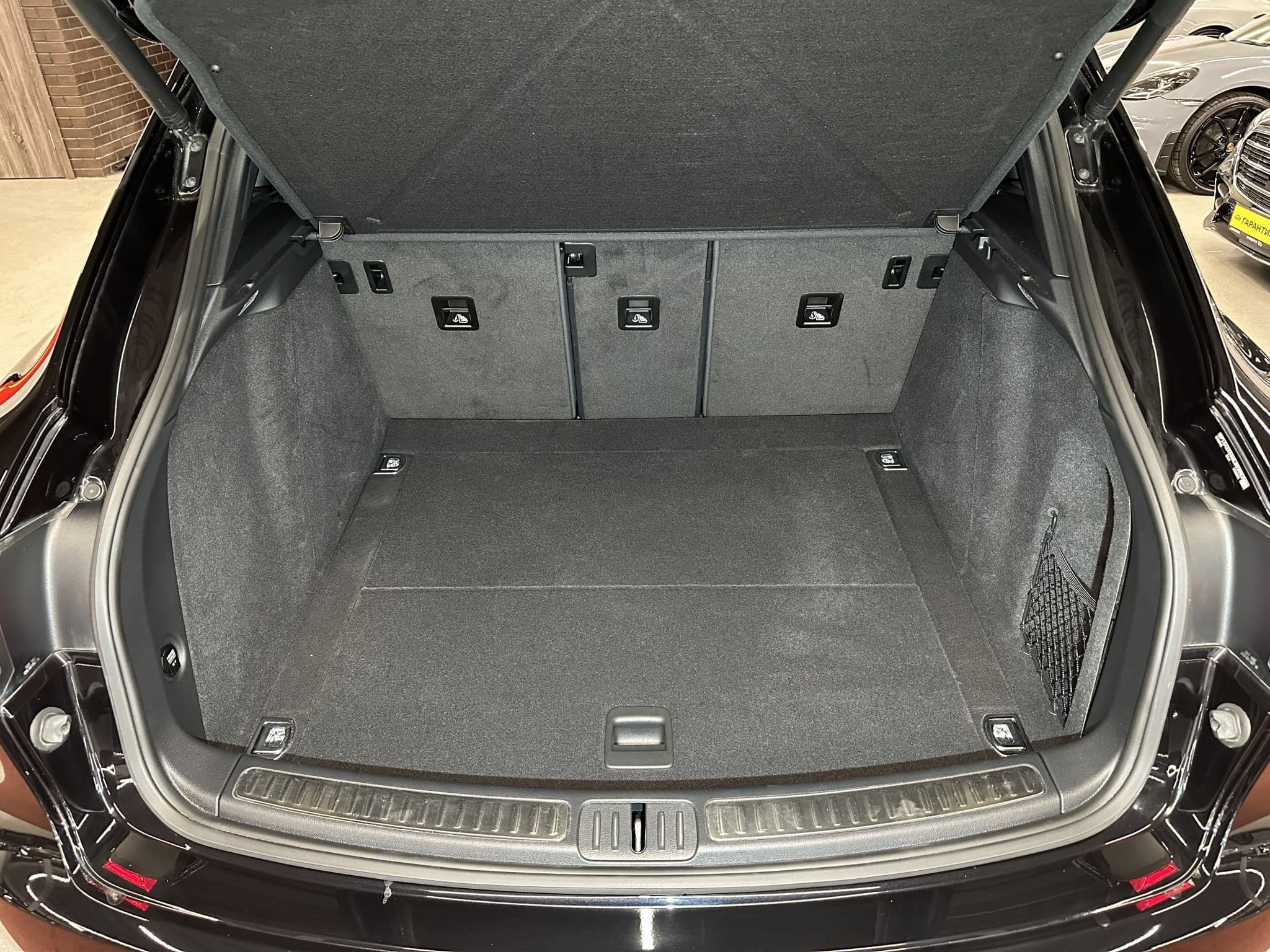 Porsche Macan - 5