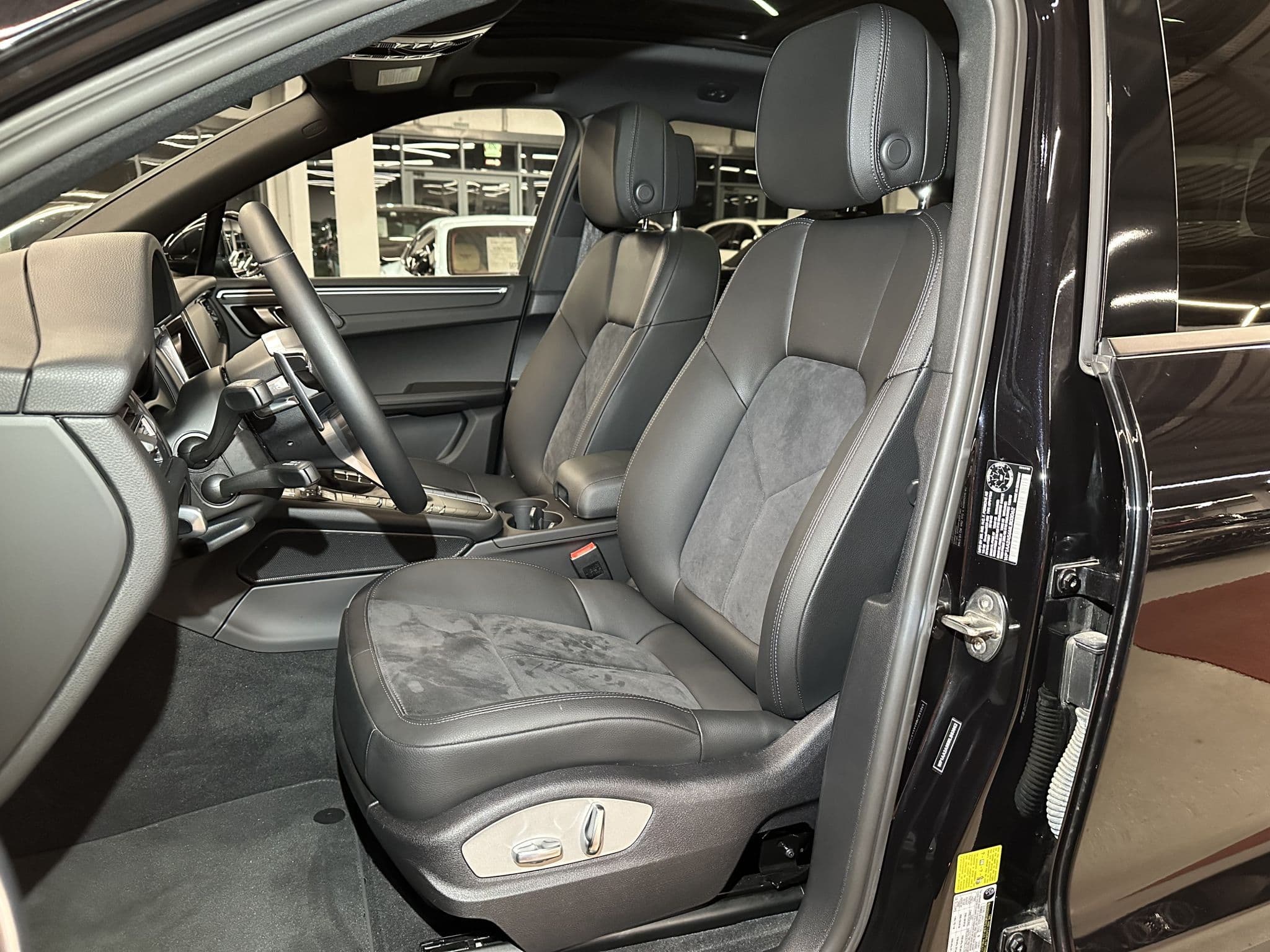 Porsche Macan - 3