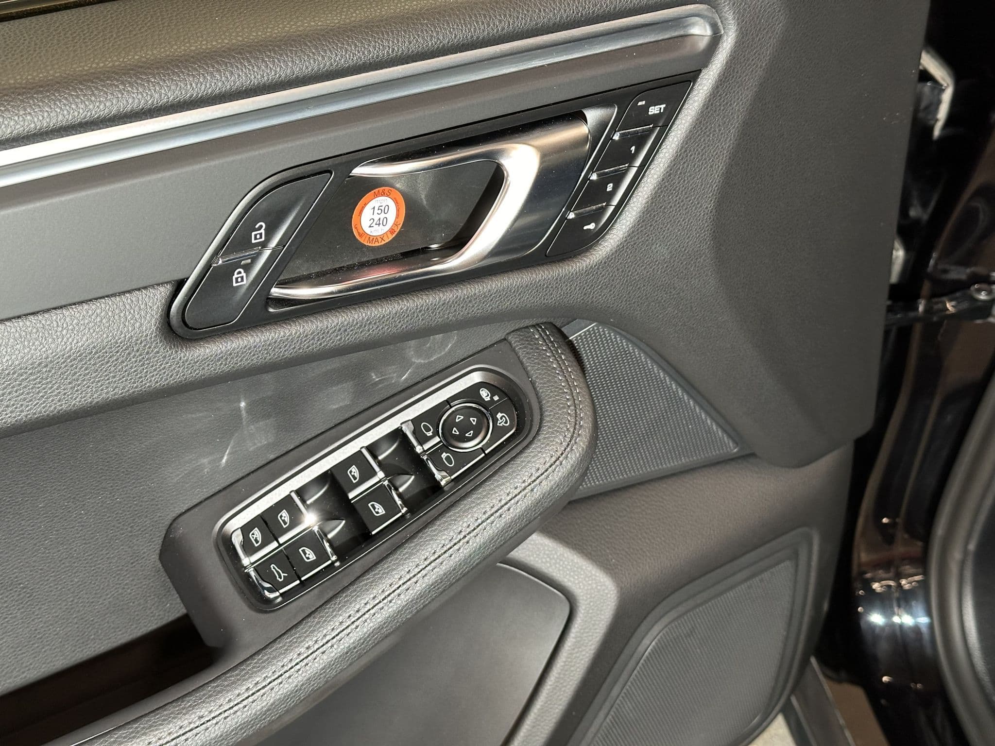 Porsche Macan - 2