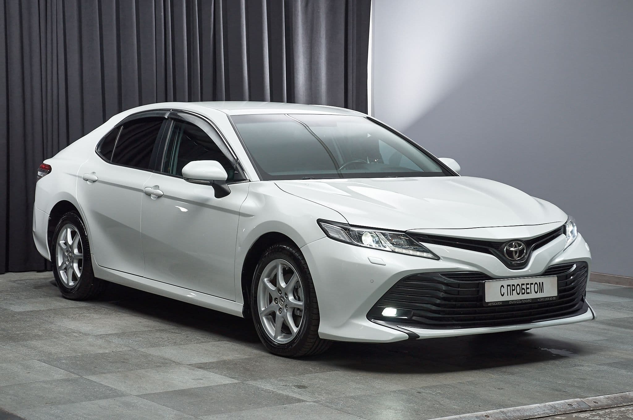 Toyota Camry - 3