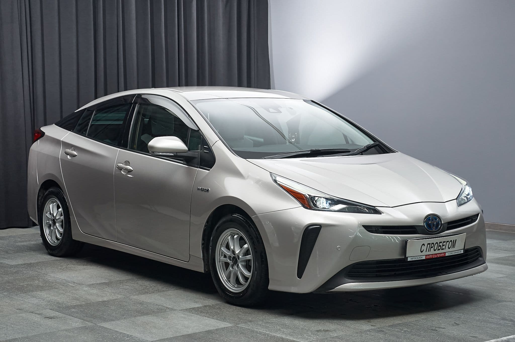 Toyota Prius - 3