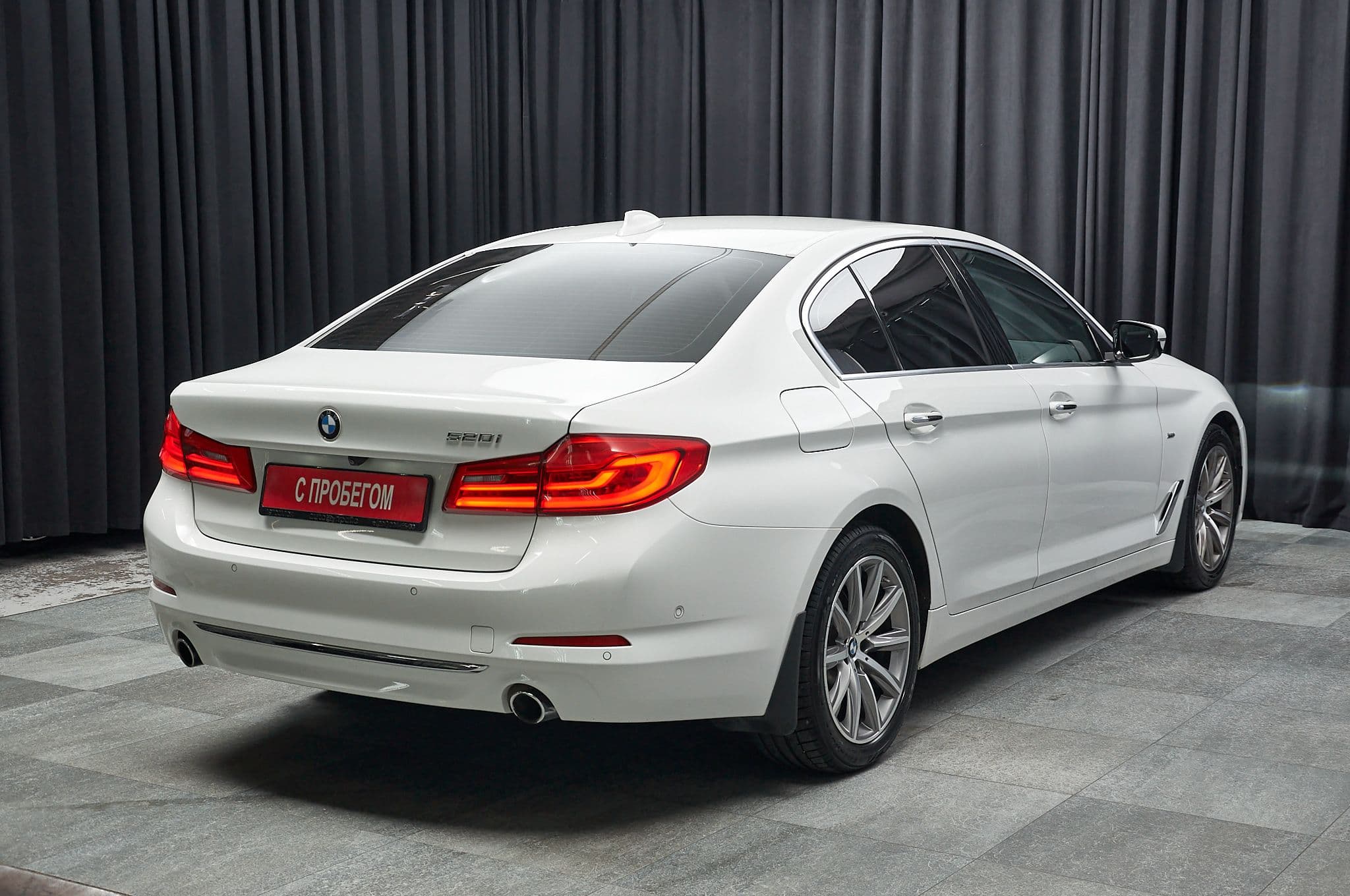 BMW 520i - 4