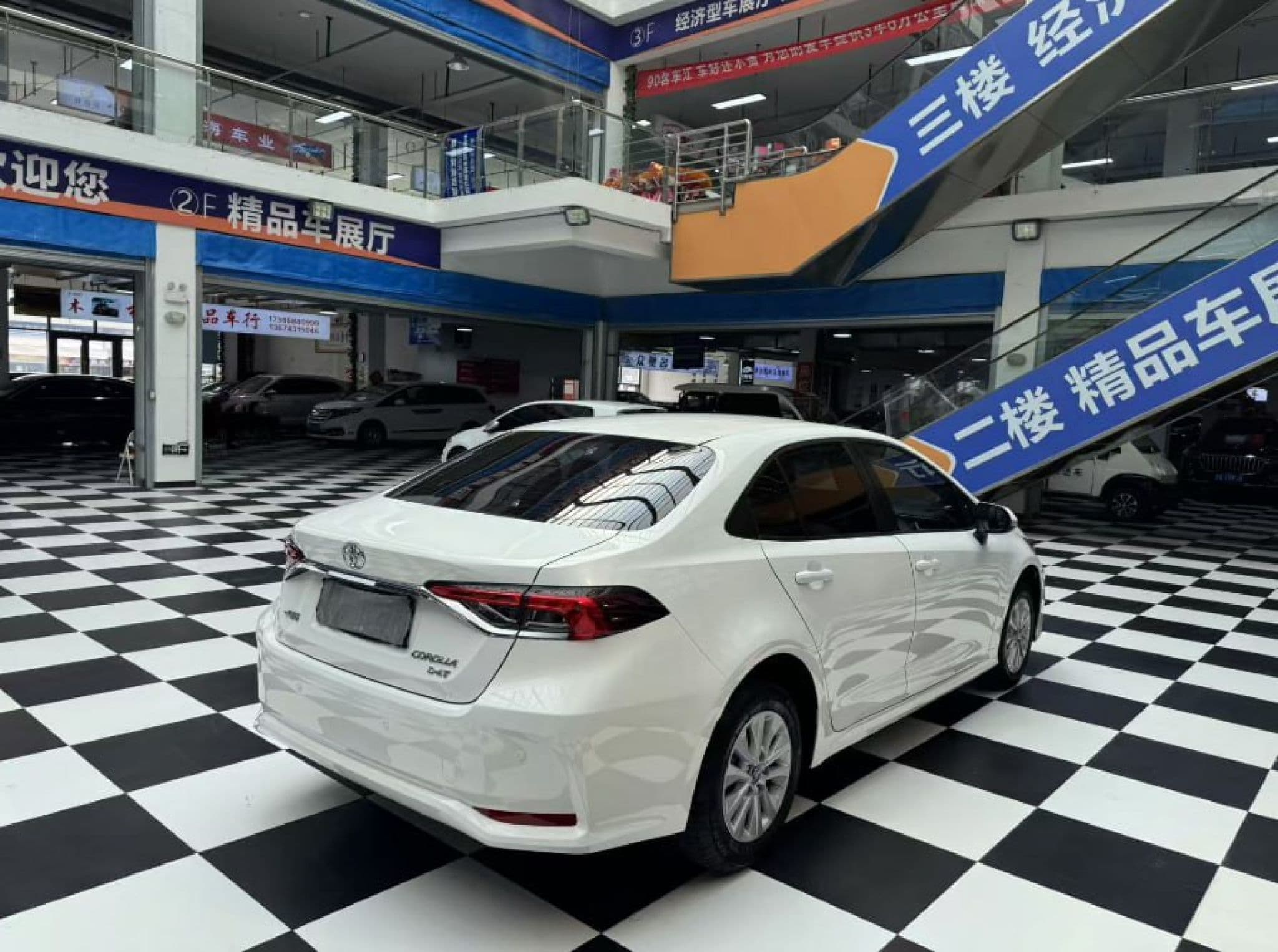 Toyota Corolla - 5