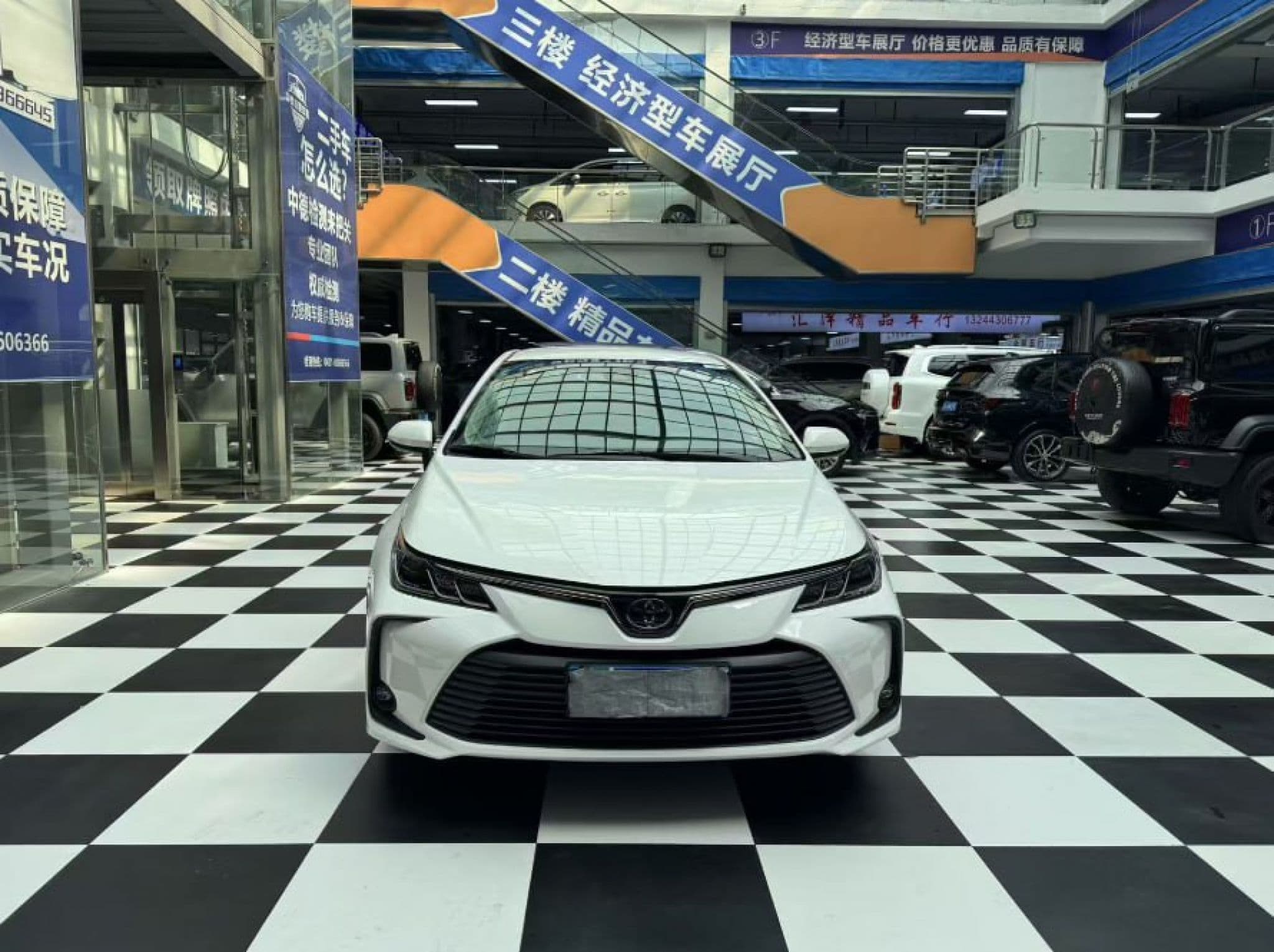 Toyota Corolla - 1