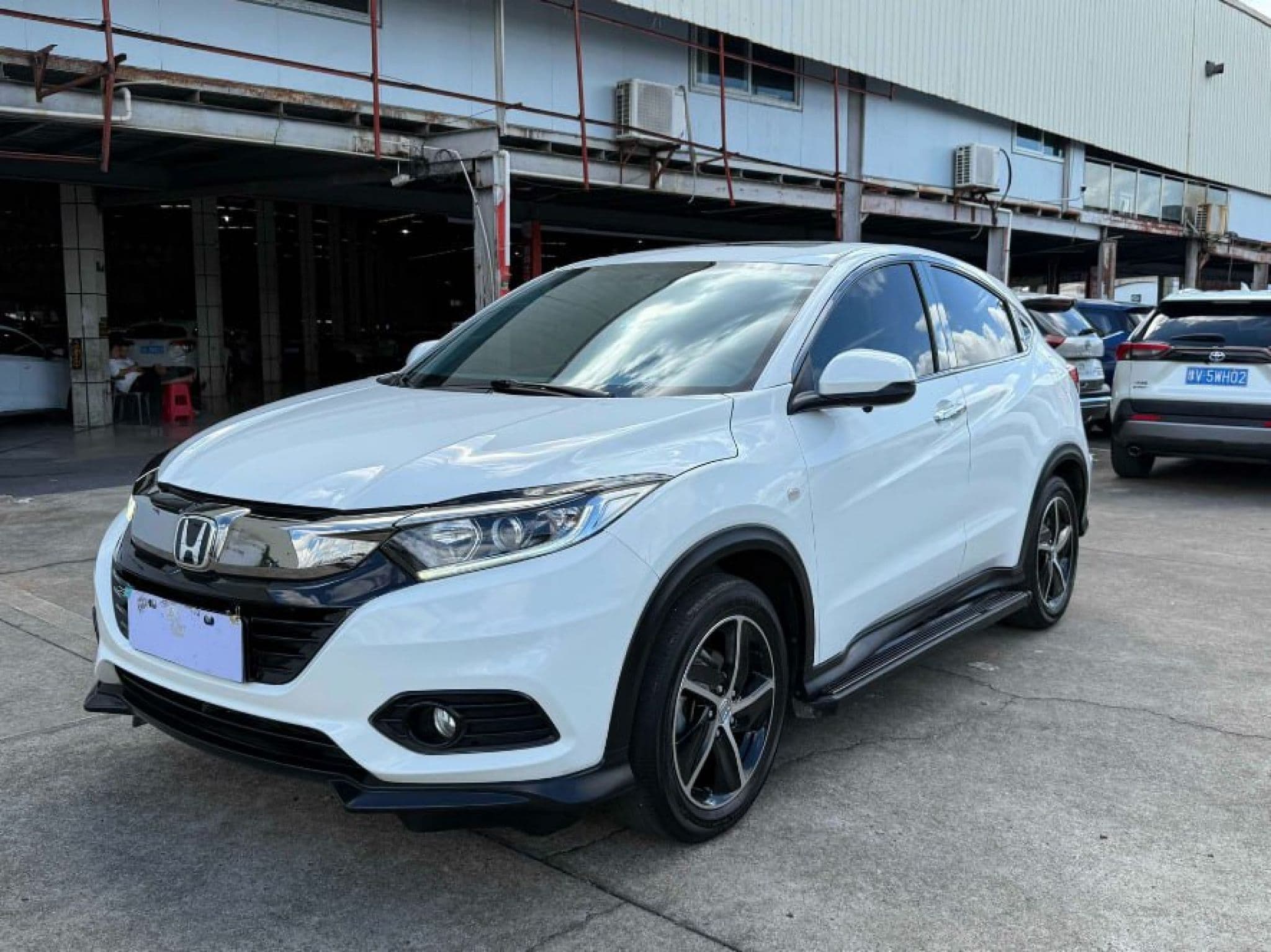 Honda Vezel - 3