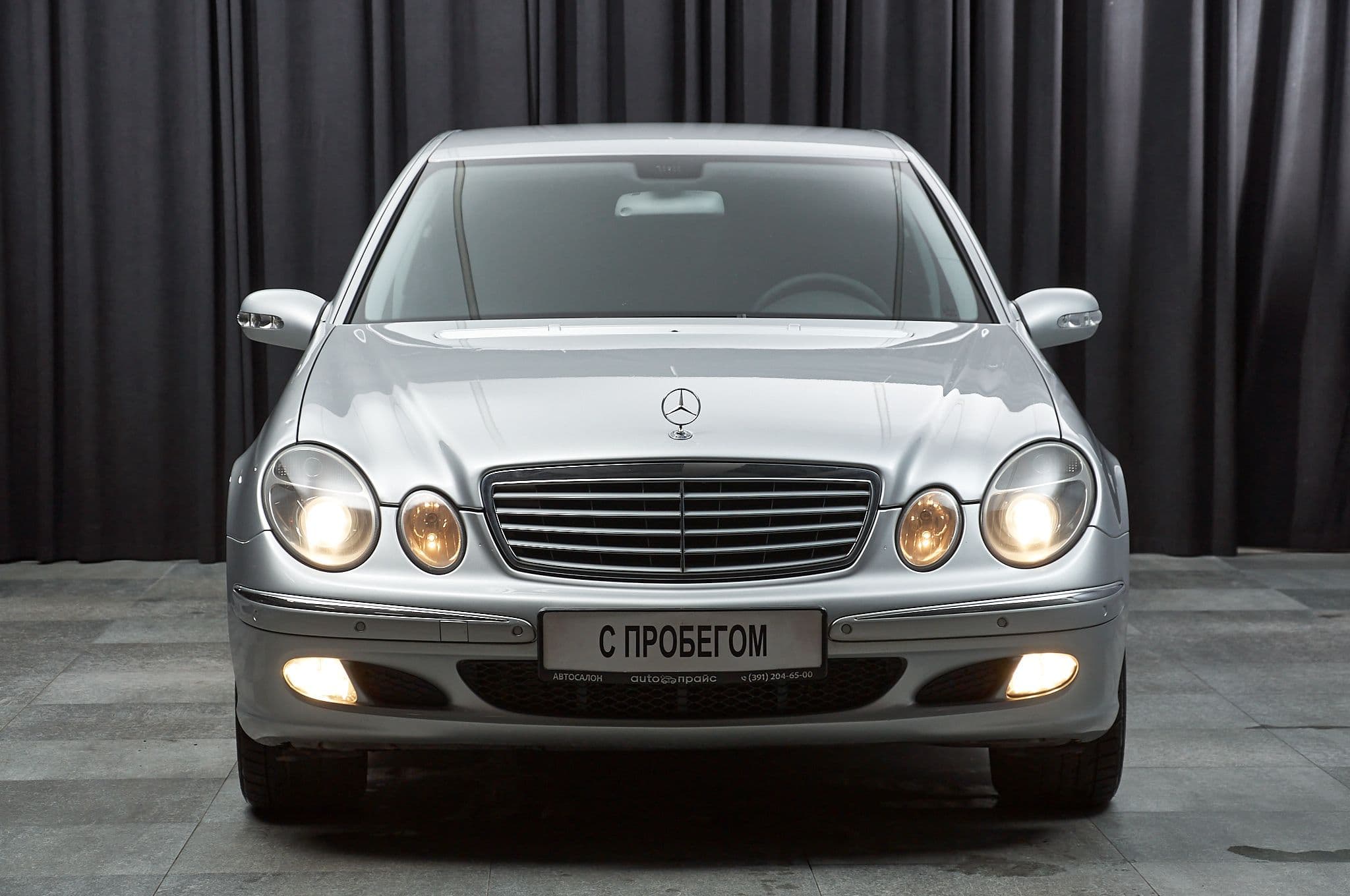 Mercedes-Benz E200 - 2
