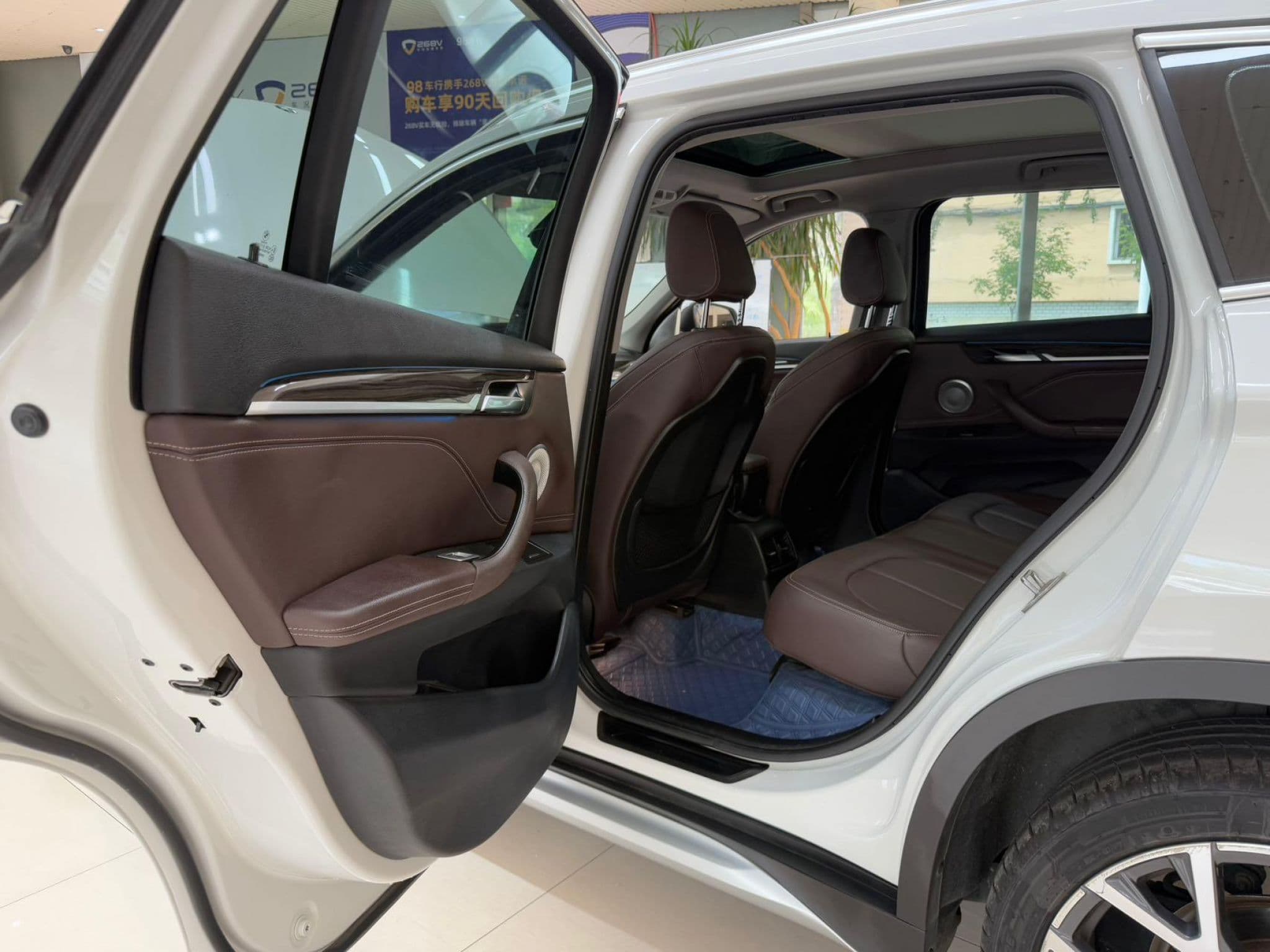 BMW X1 - 4