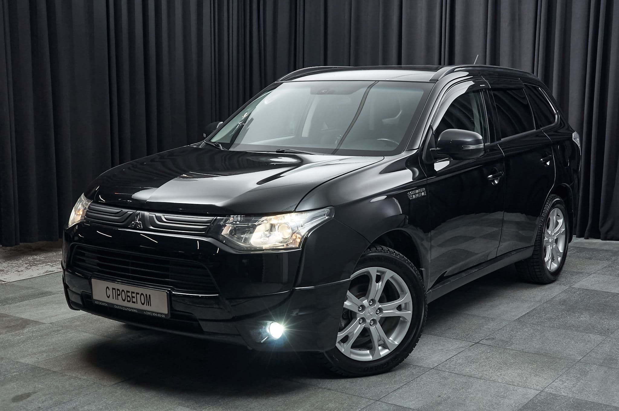 Mitsubishi Outlander - 1