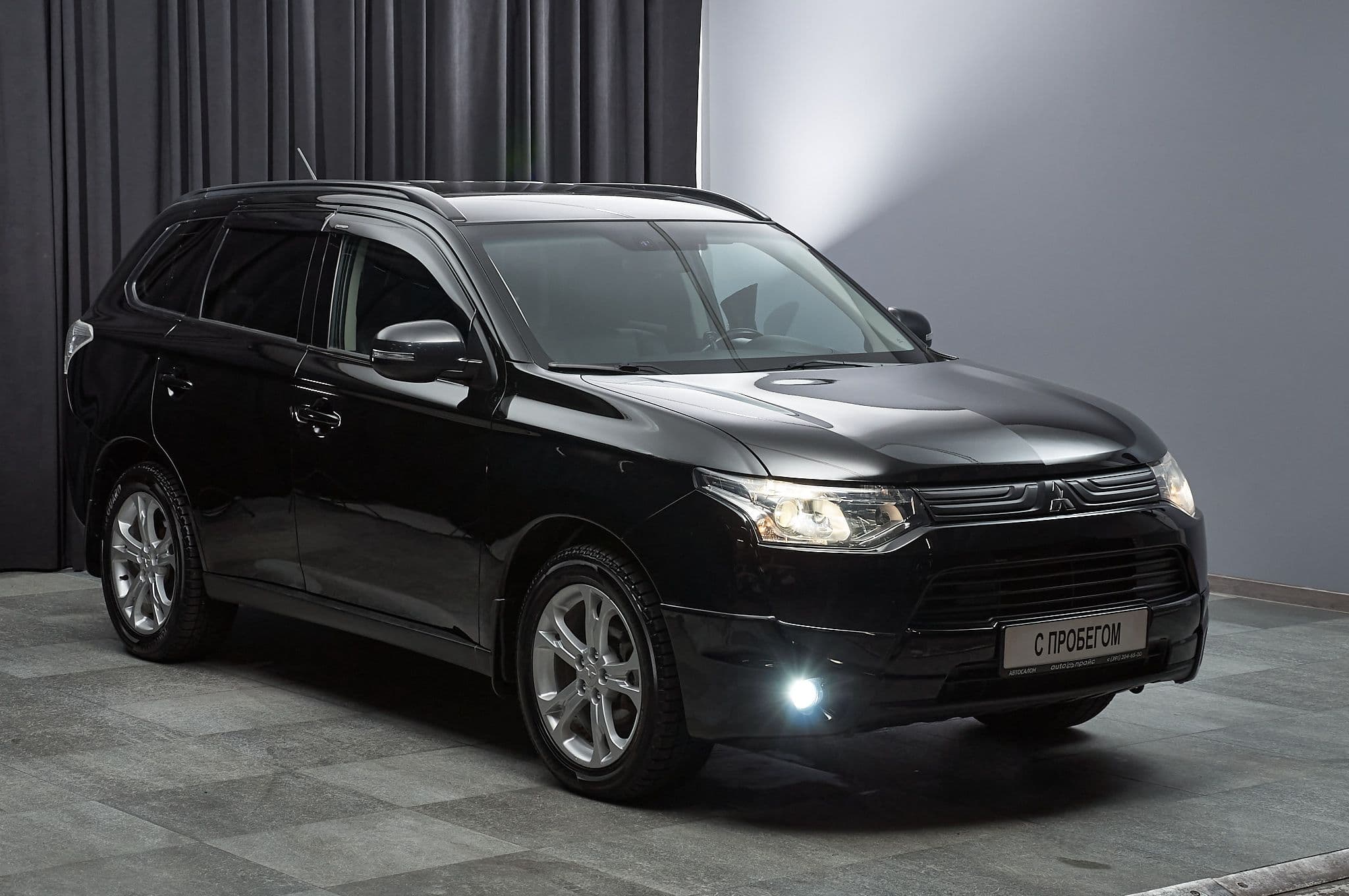Mitsubishi Outlander - 3
