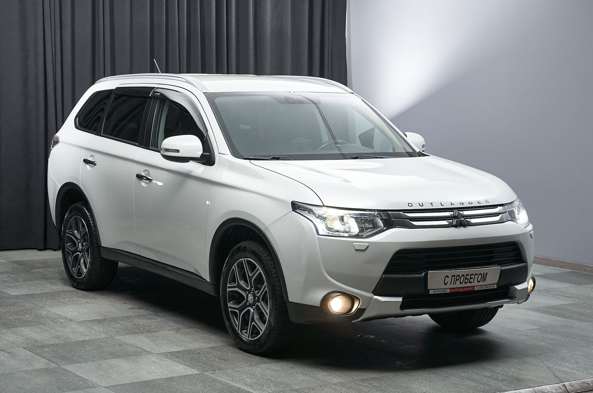 Mitsubishi Outlander - 3