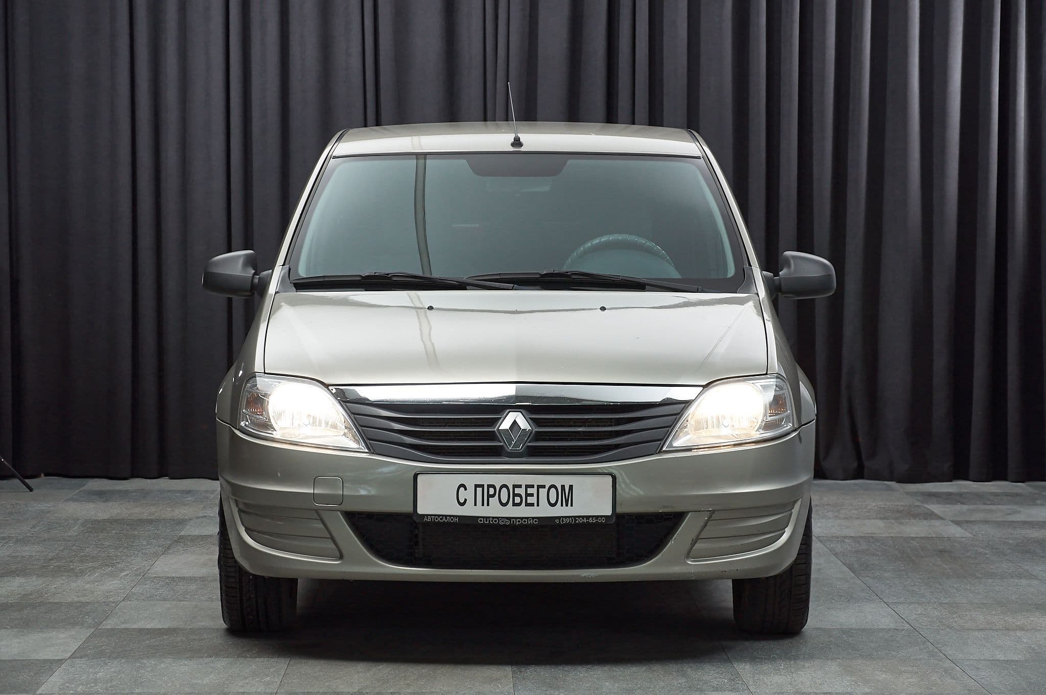 Renault Logan - 2