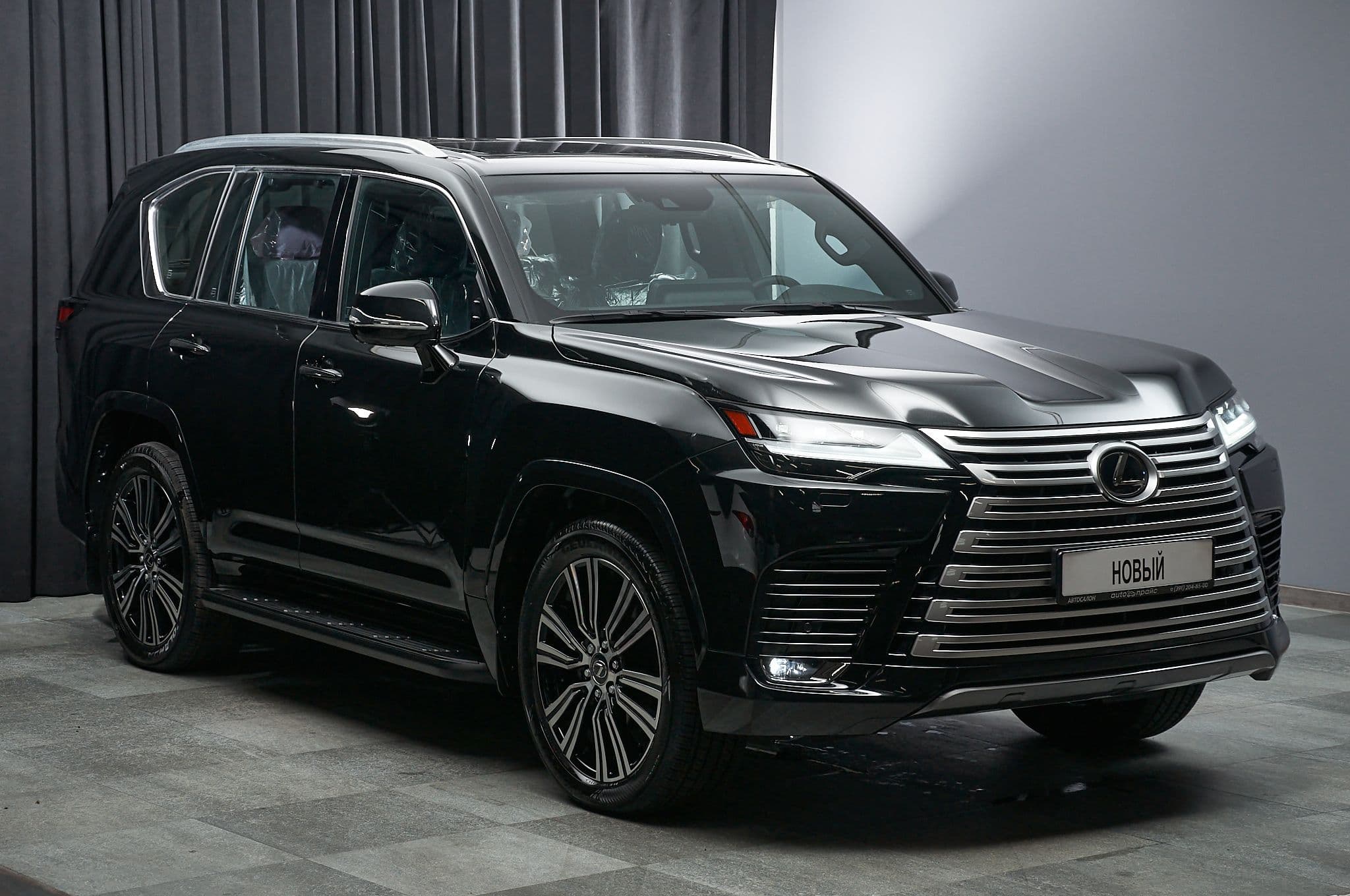 Lexus LX600 - 3