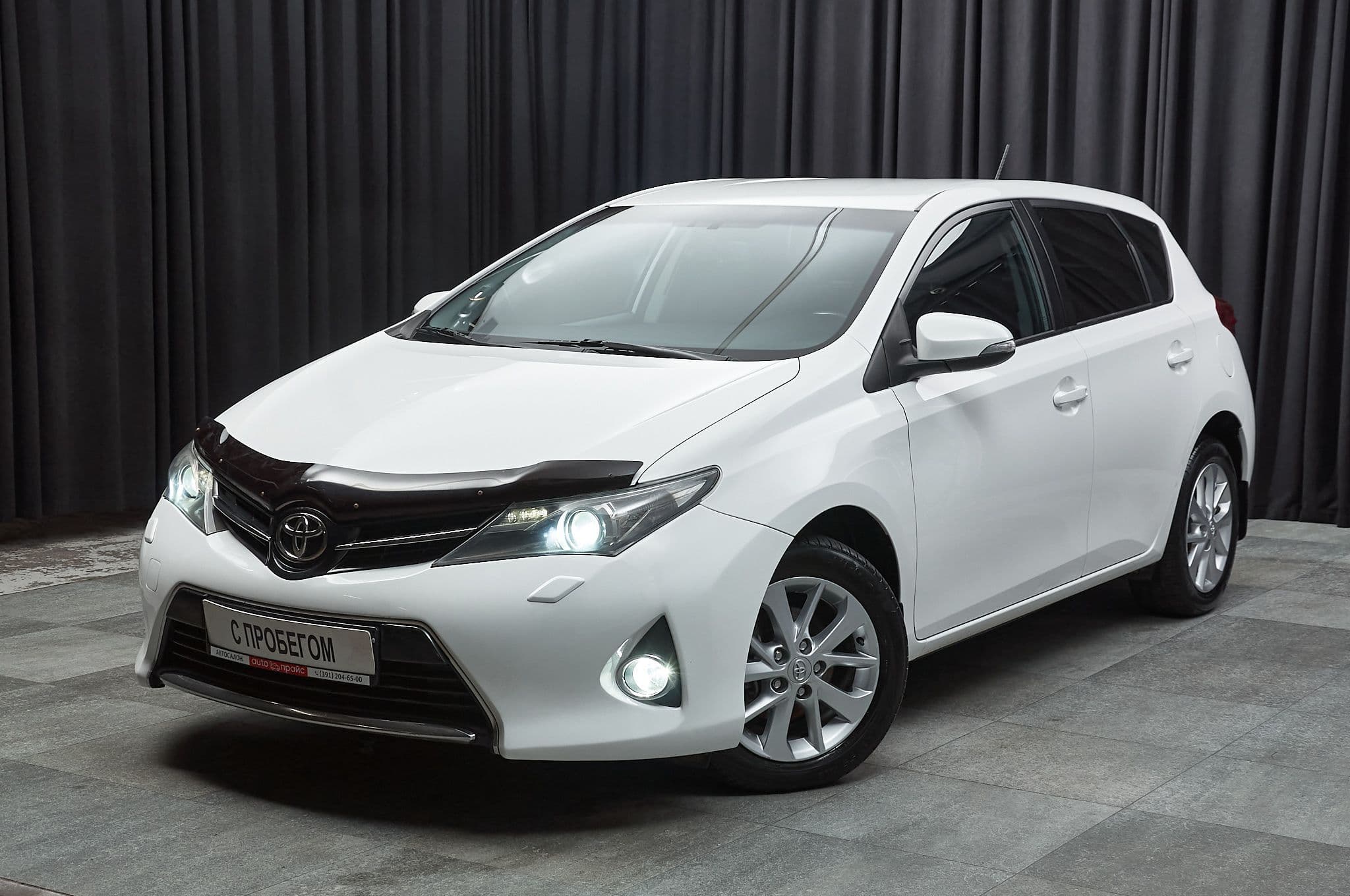 Toyota Auris - 1