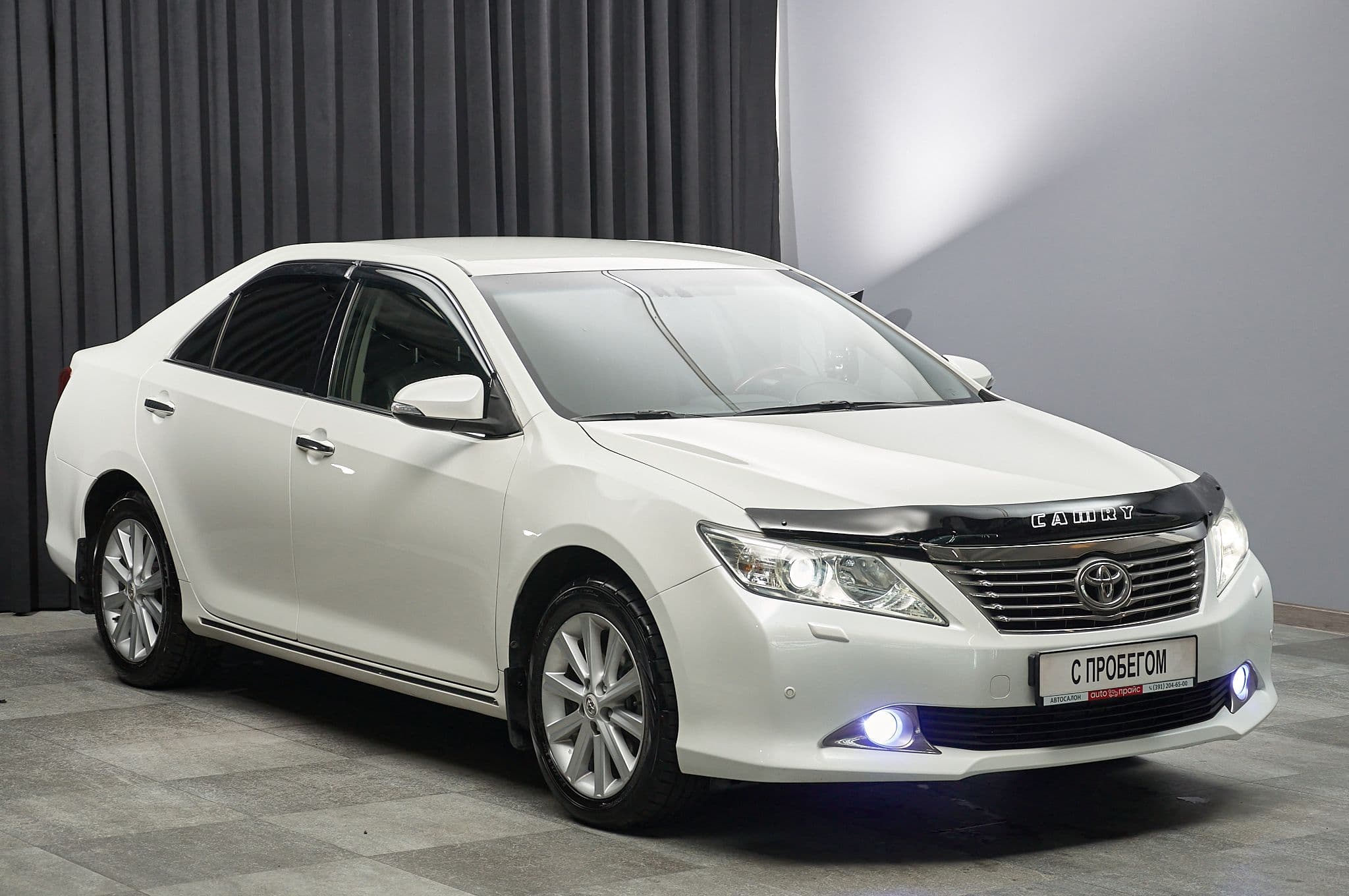 Toyota Camry - 2