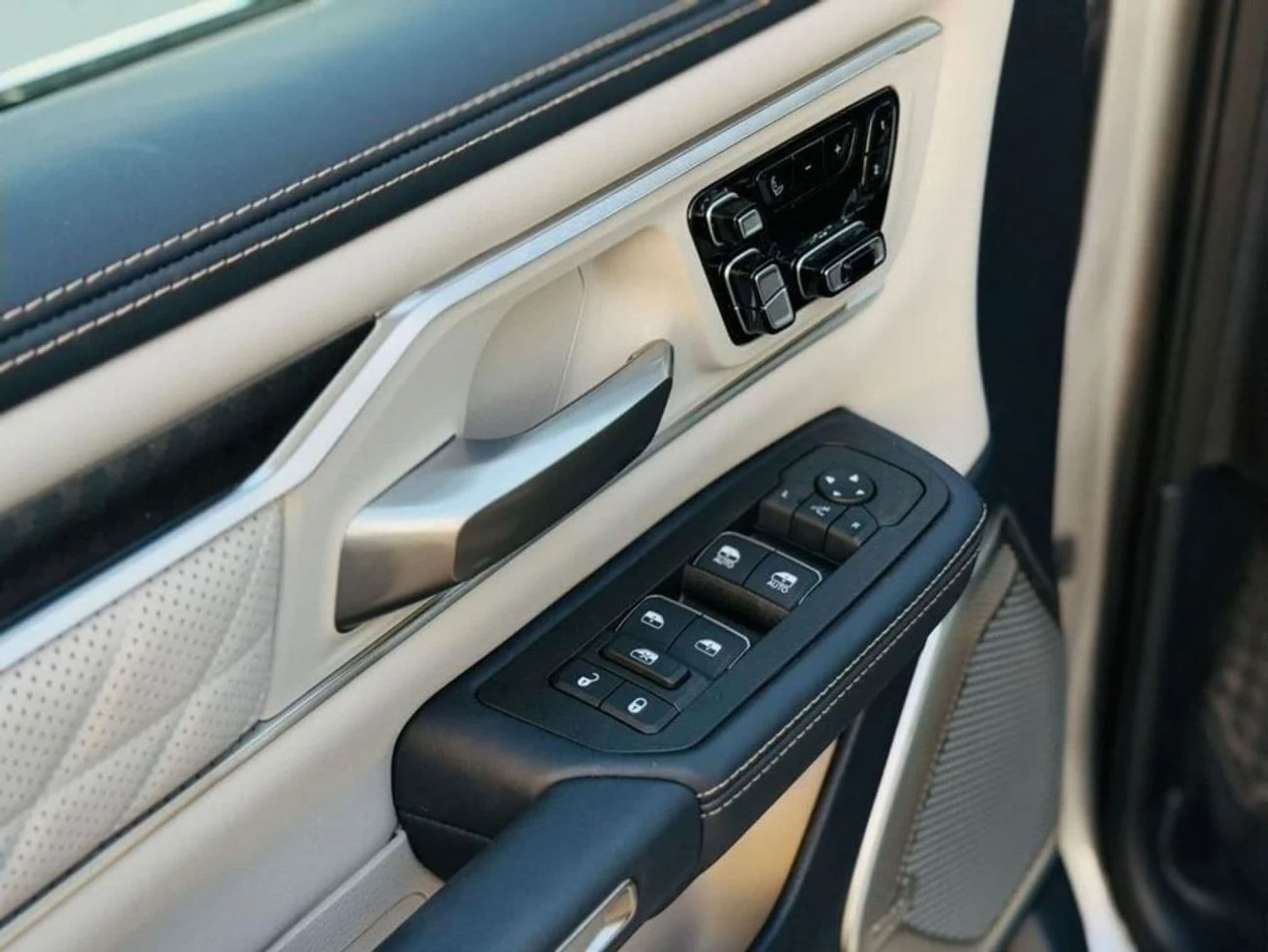 RAM 1500 - 5