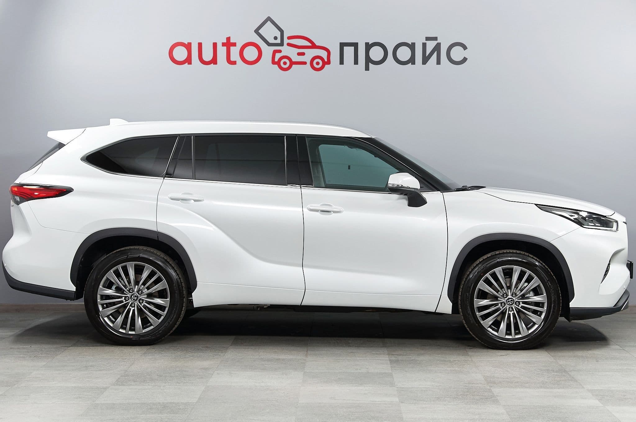 Toyota Highlander - 4