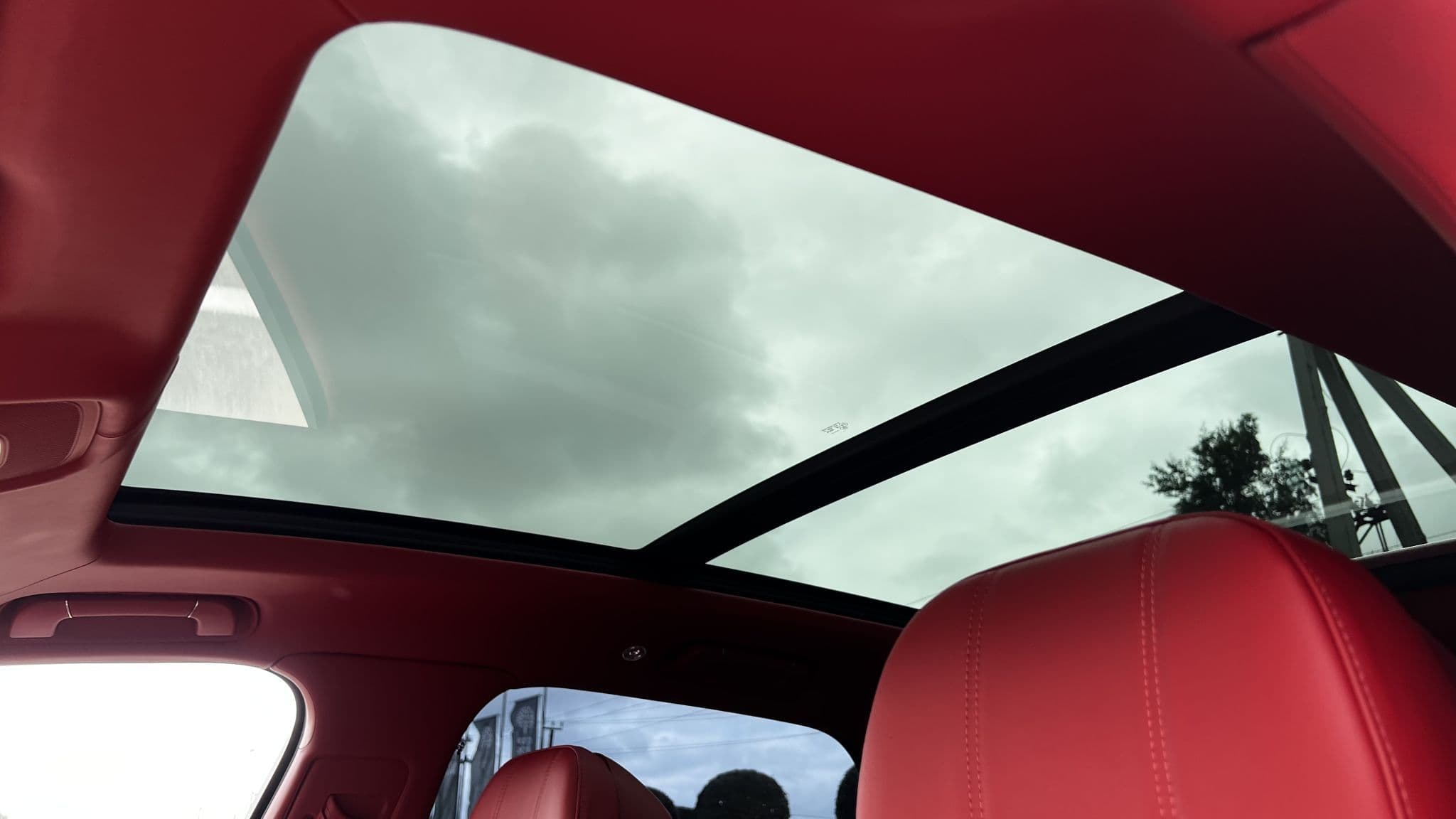 Bentley Bentayga - 1