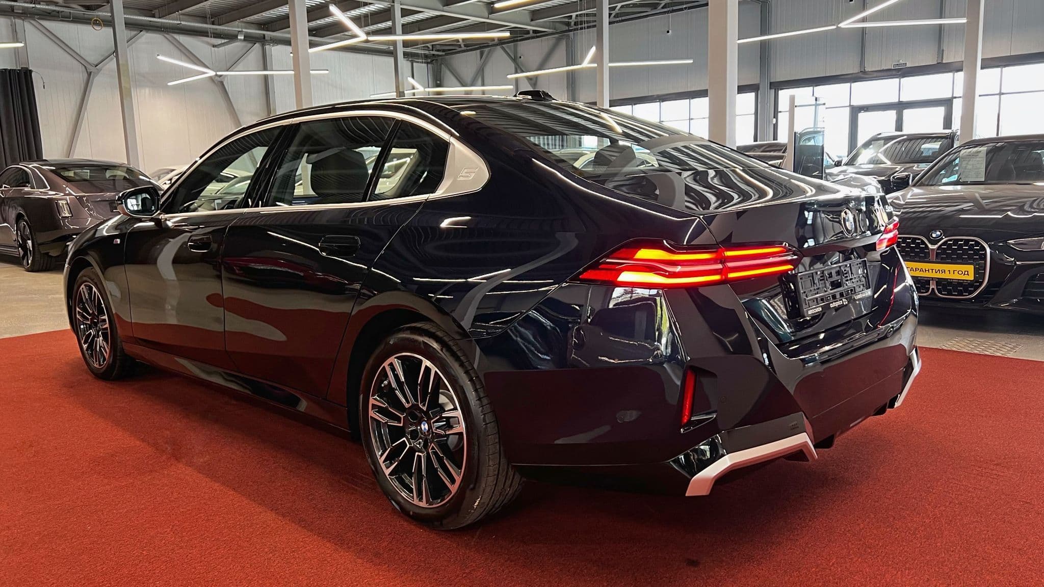 BMW 5 серия - 4