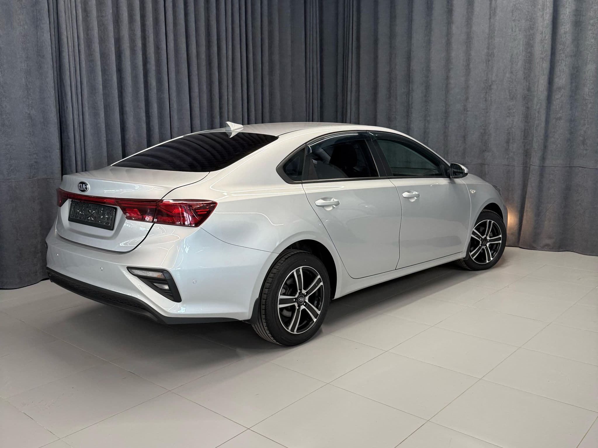 Kia Cerato - 2