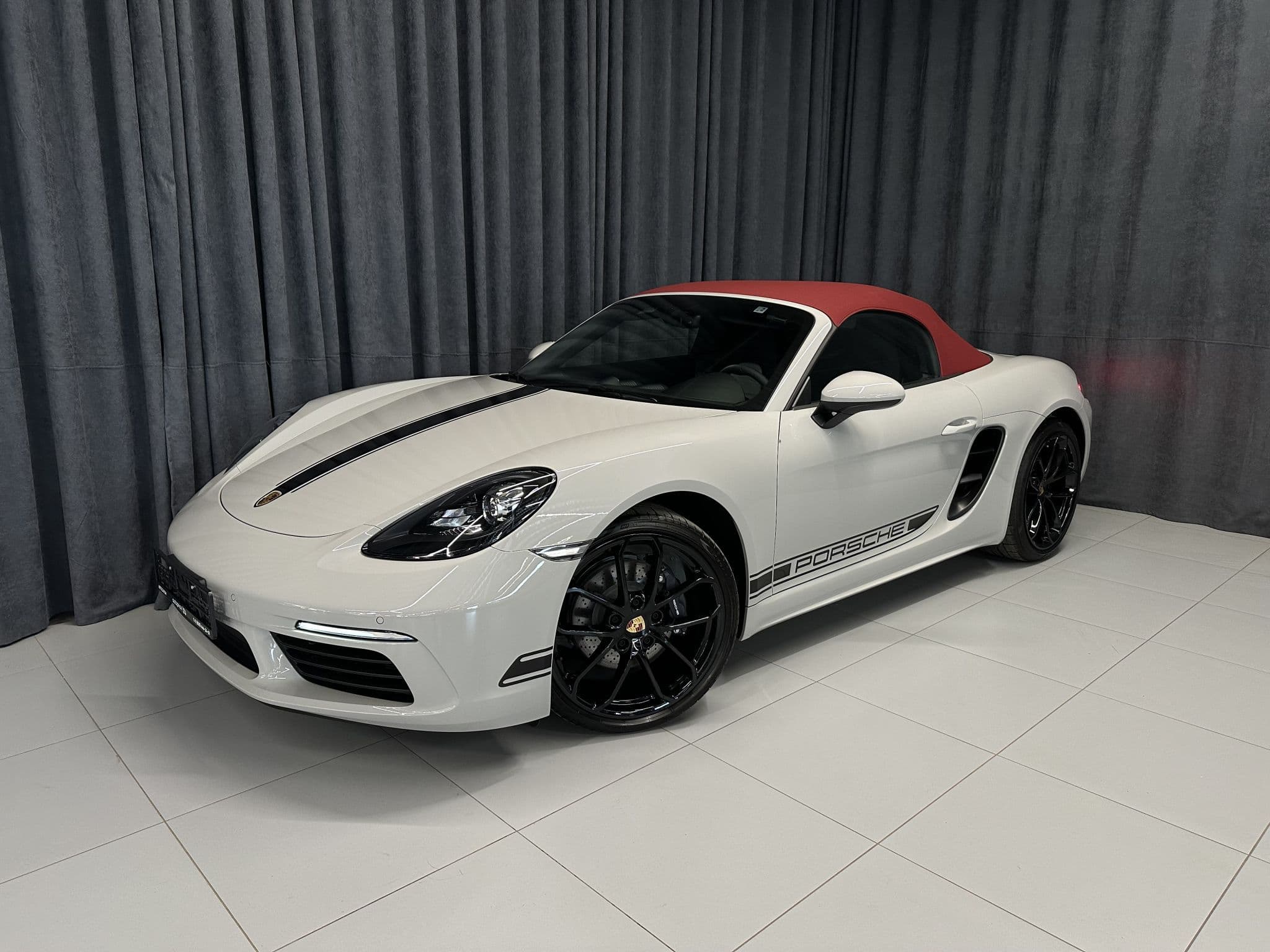 Porsche Boxster - 1